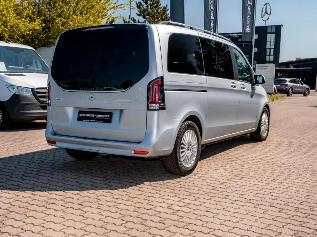 Mercedes-Benz-V-Klasse 300 d-image-4