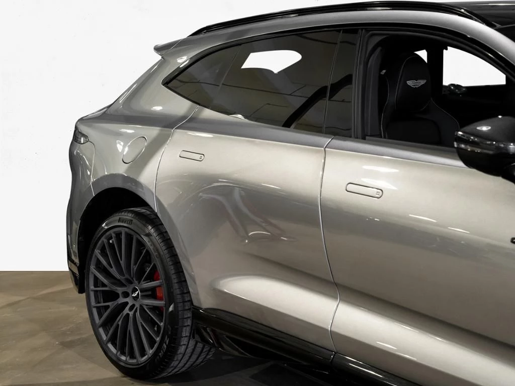 Aston Martin DBX 707 Aston Martin Hamburg