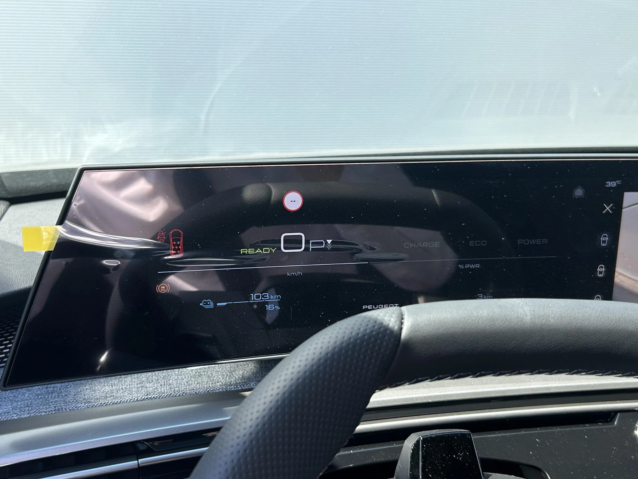 Peugeot-e-5008-image-11