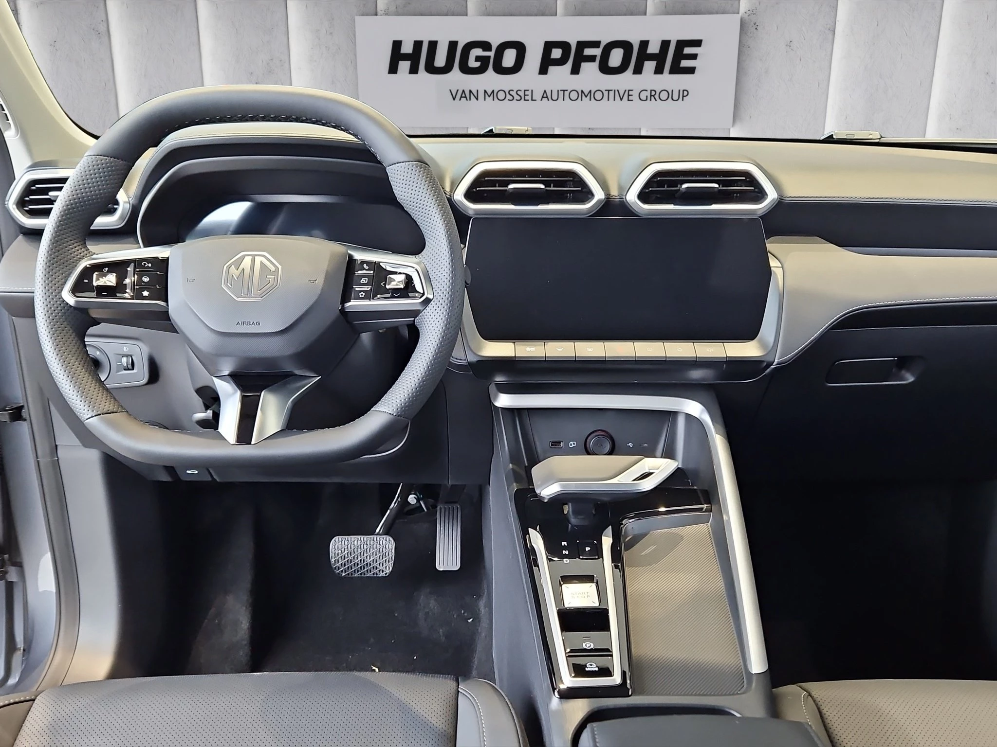 MG ZS Luxury 1.5 Hybrid+ Sports Utility Vehicle. 145 kW. 5-türig