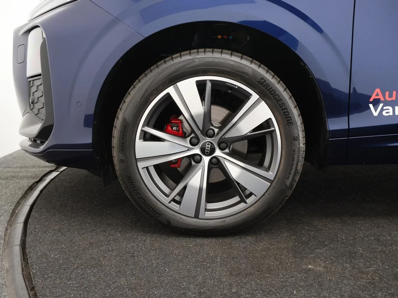 Audi Q3 SUV Audi Q3 SUV S line TFSI 150PK *DEMO*AUTOMAAT*VIRTUAL COCKPIT*CAMERA*PDC*ACC*APP-CONNECT*...*