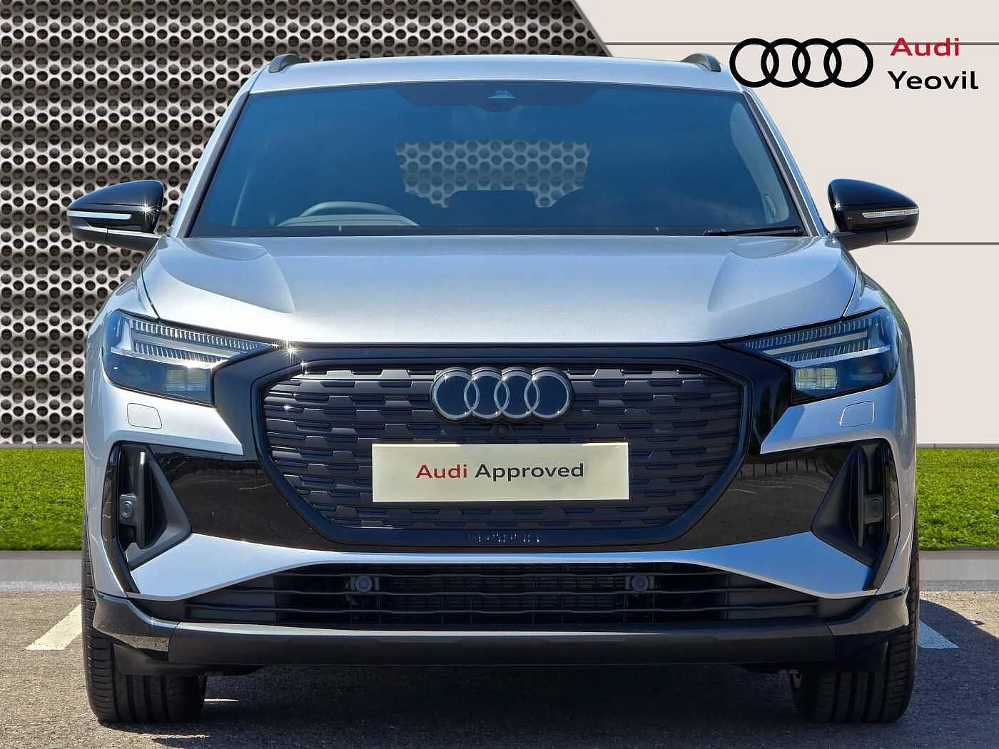 Audi-Q4 e-tron-image-6