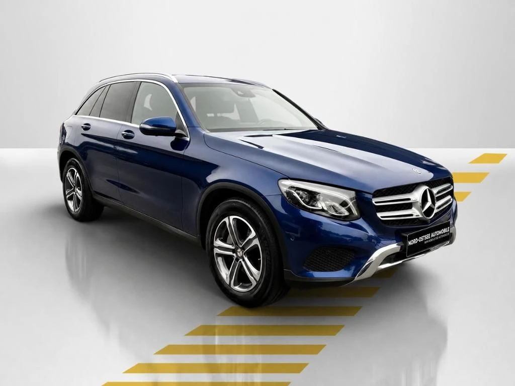 Mercedes-Benz-GLC 350 d-image-15