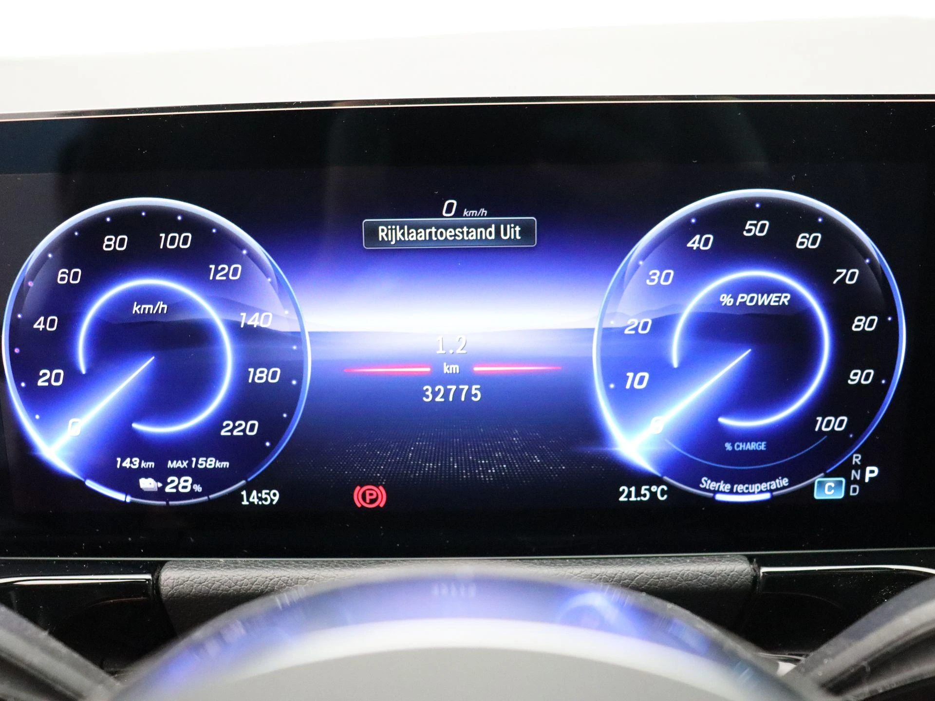Mercedes-Benz-EQA-image-10