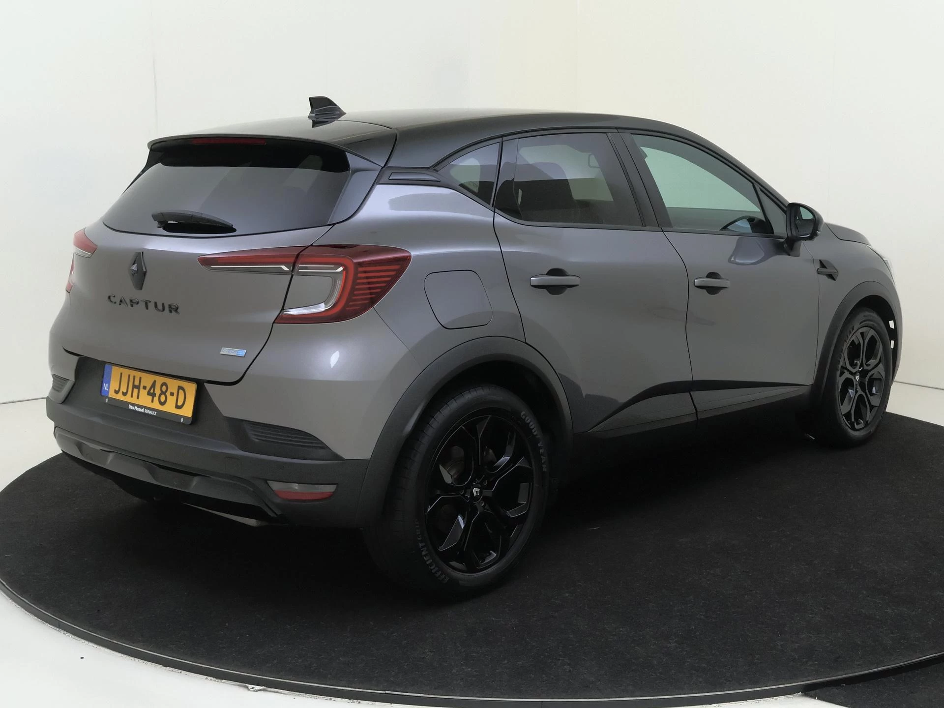 Renault-Captur-image-7