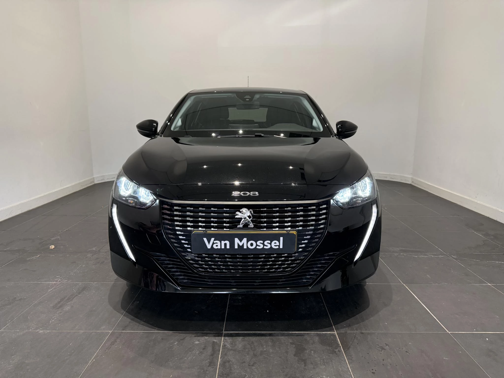 Peugeot-208-image-2