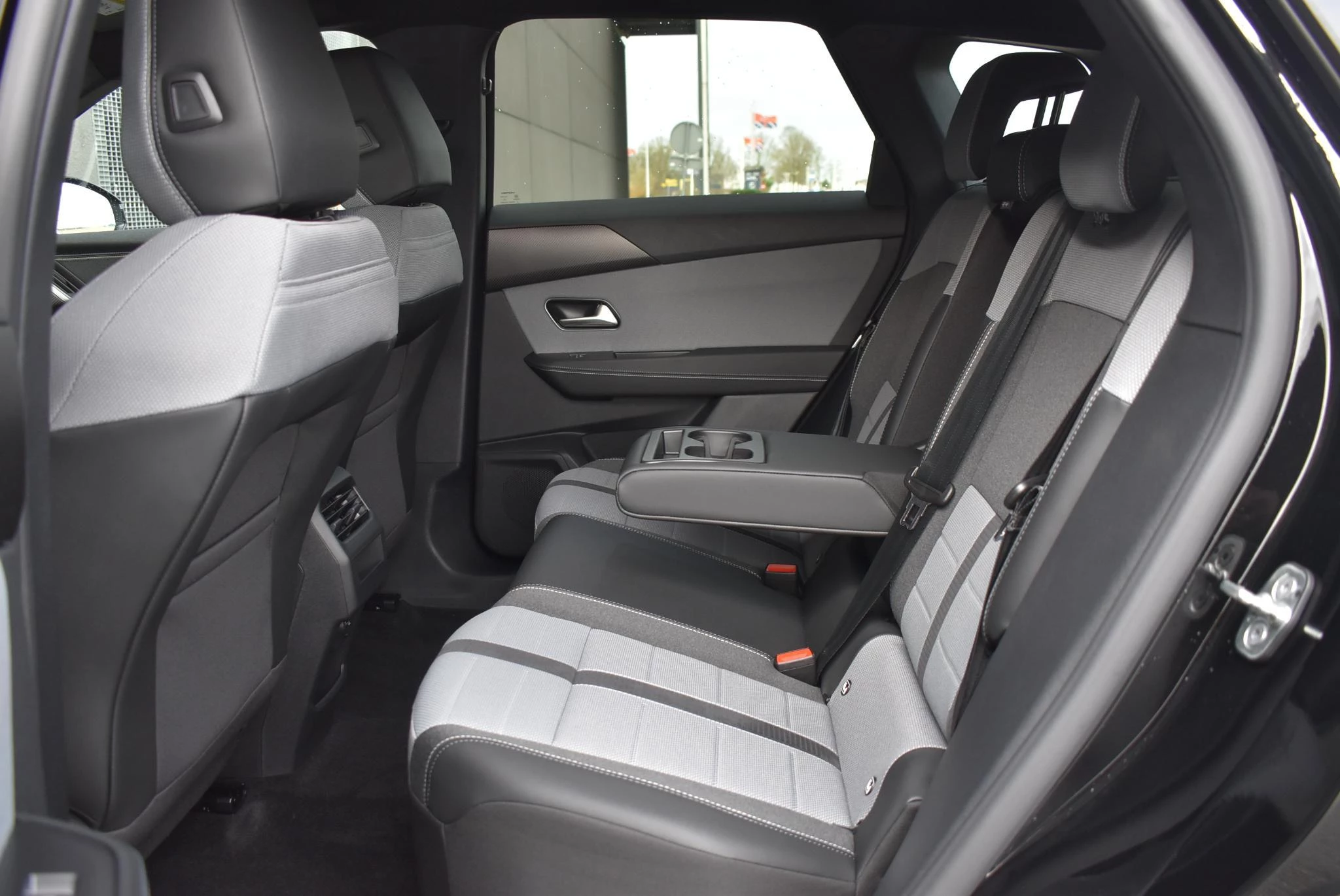 Opel-Grandland-image-10