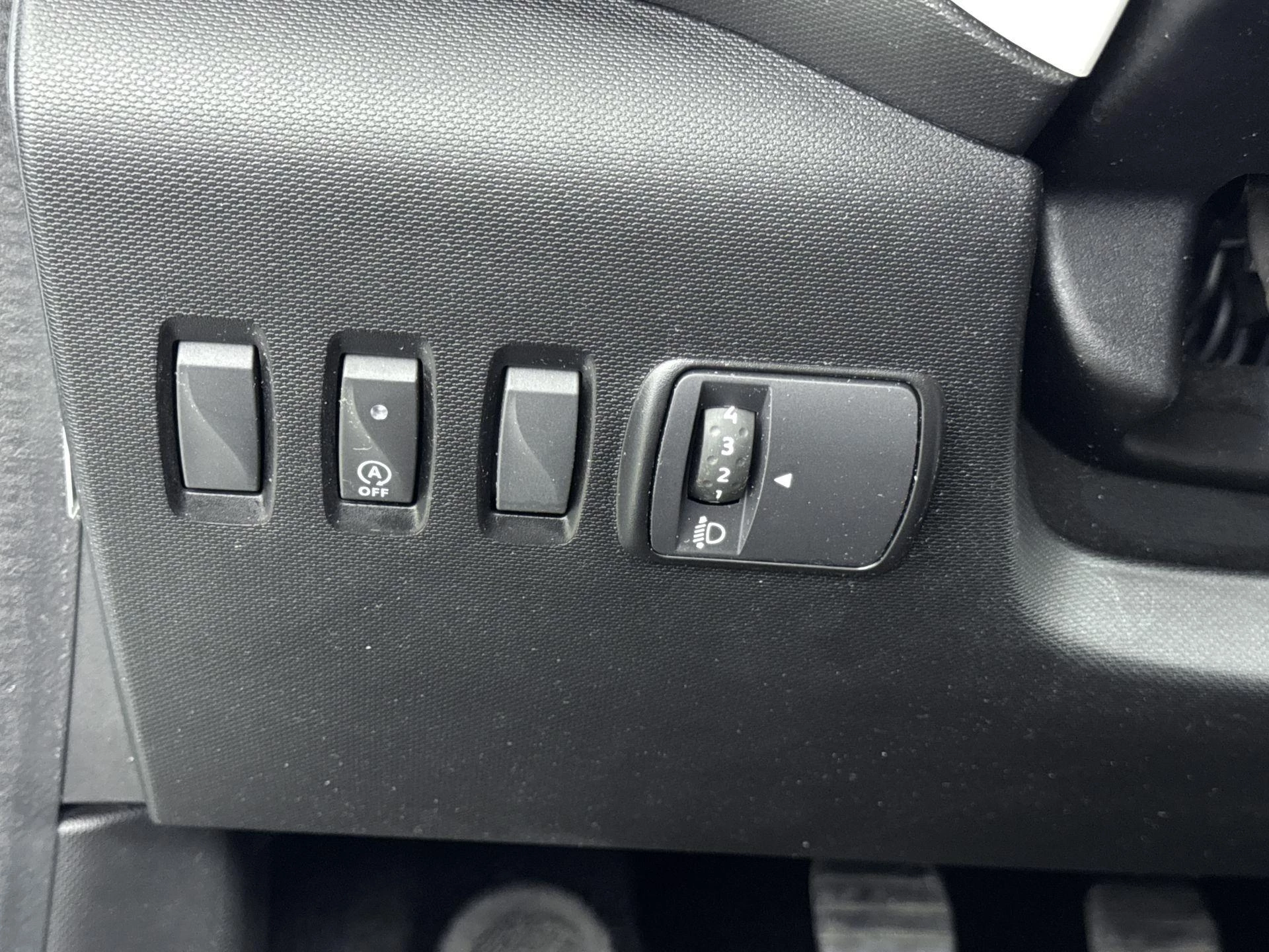 Renault-Twingo-image-22
