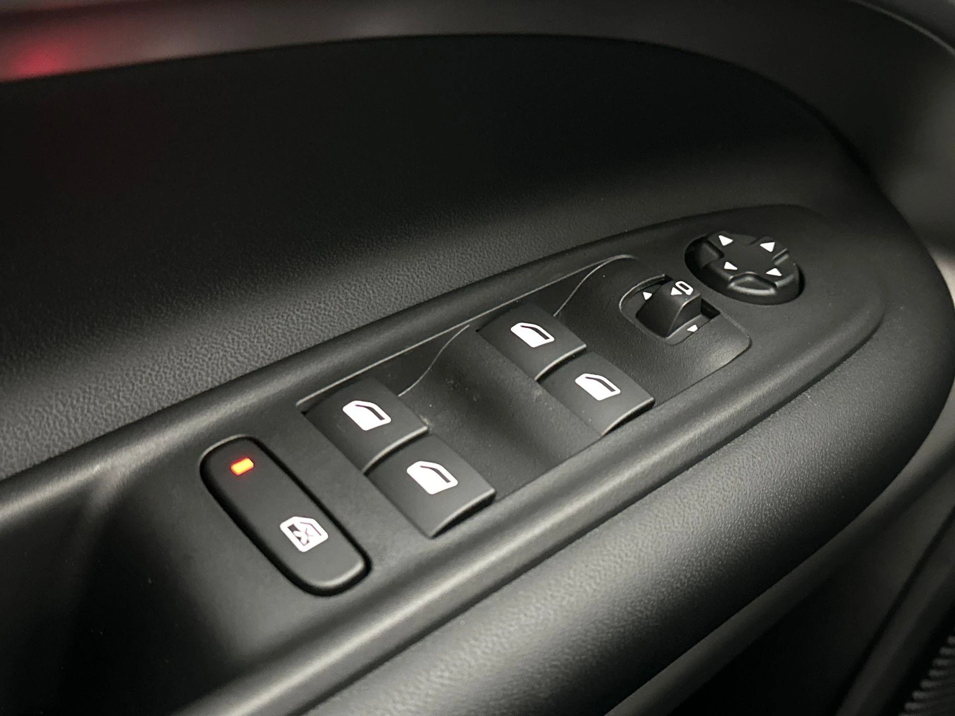 Jeep Avenger Summit 54 kWh