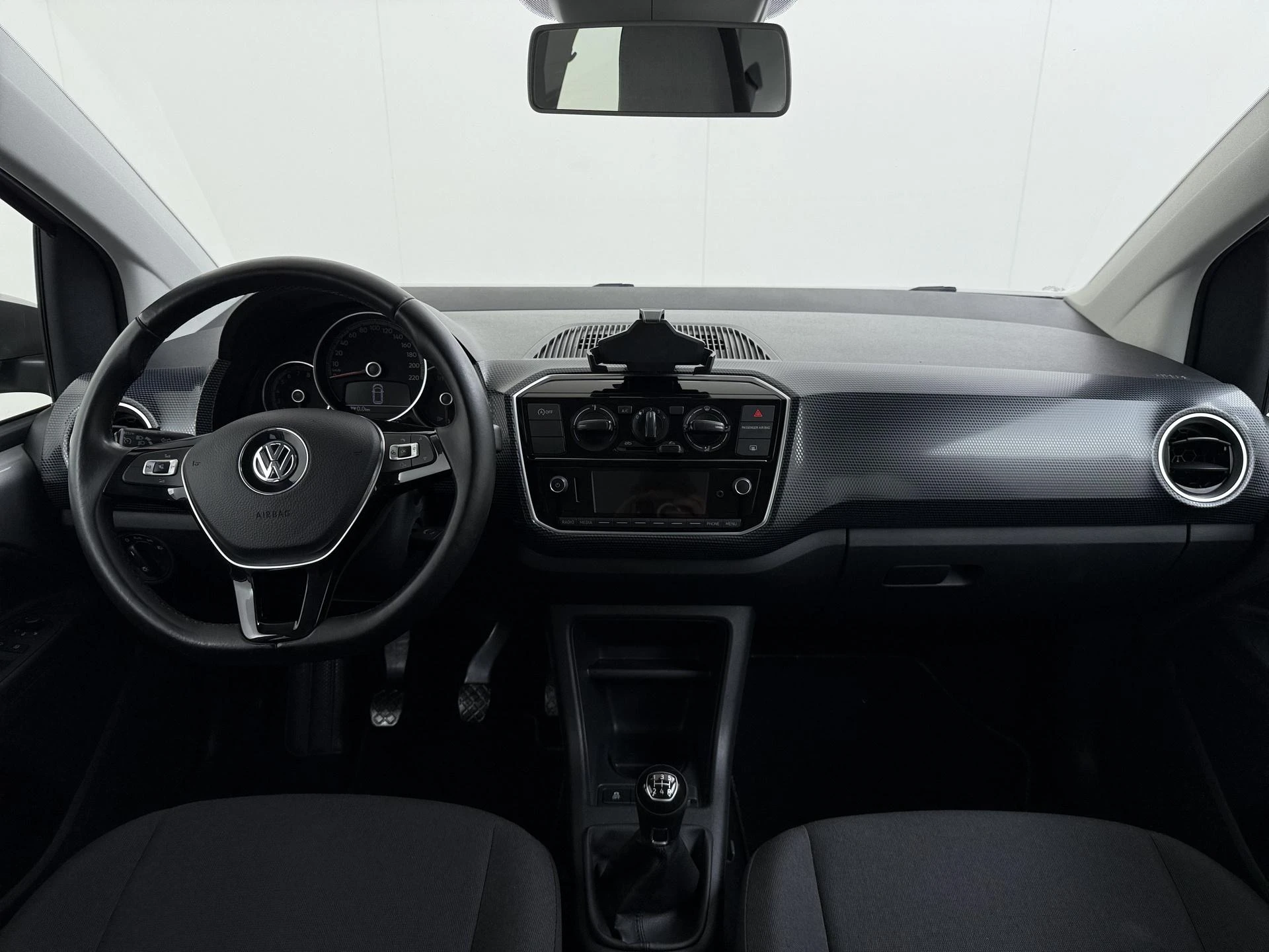 Volkswagen-up!-image-15