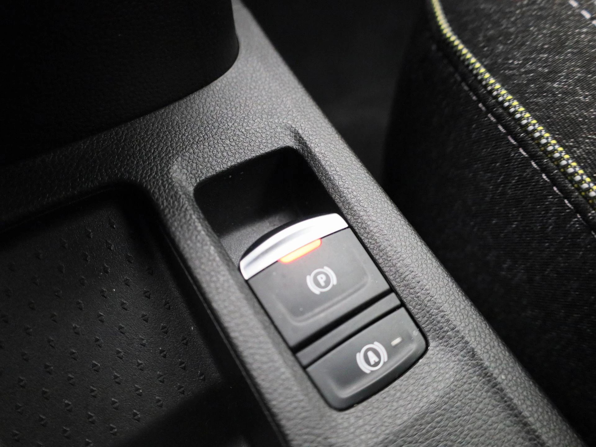 Renault-Captur-image-24