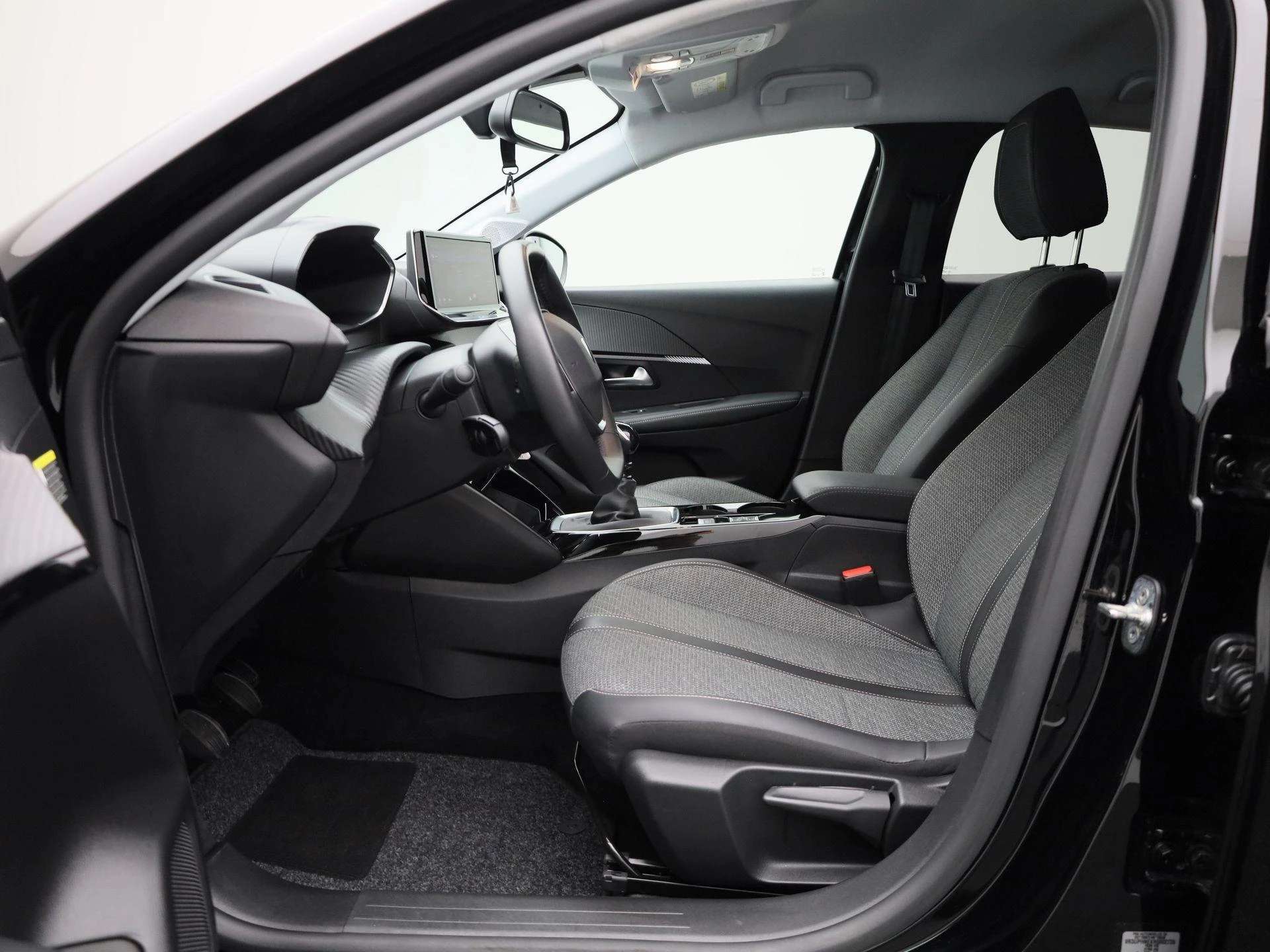 Peugeot 208 1.2 PureTech 100 MAN6 S&S Allure