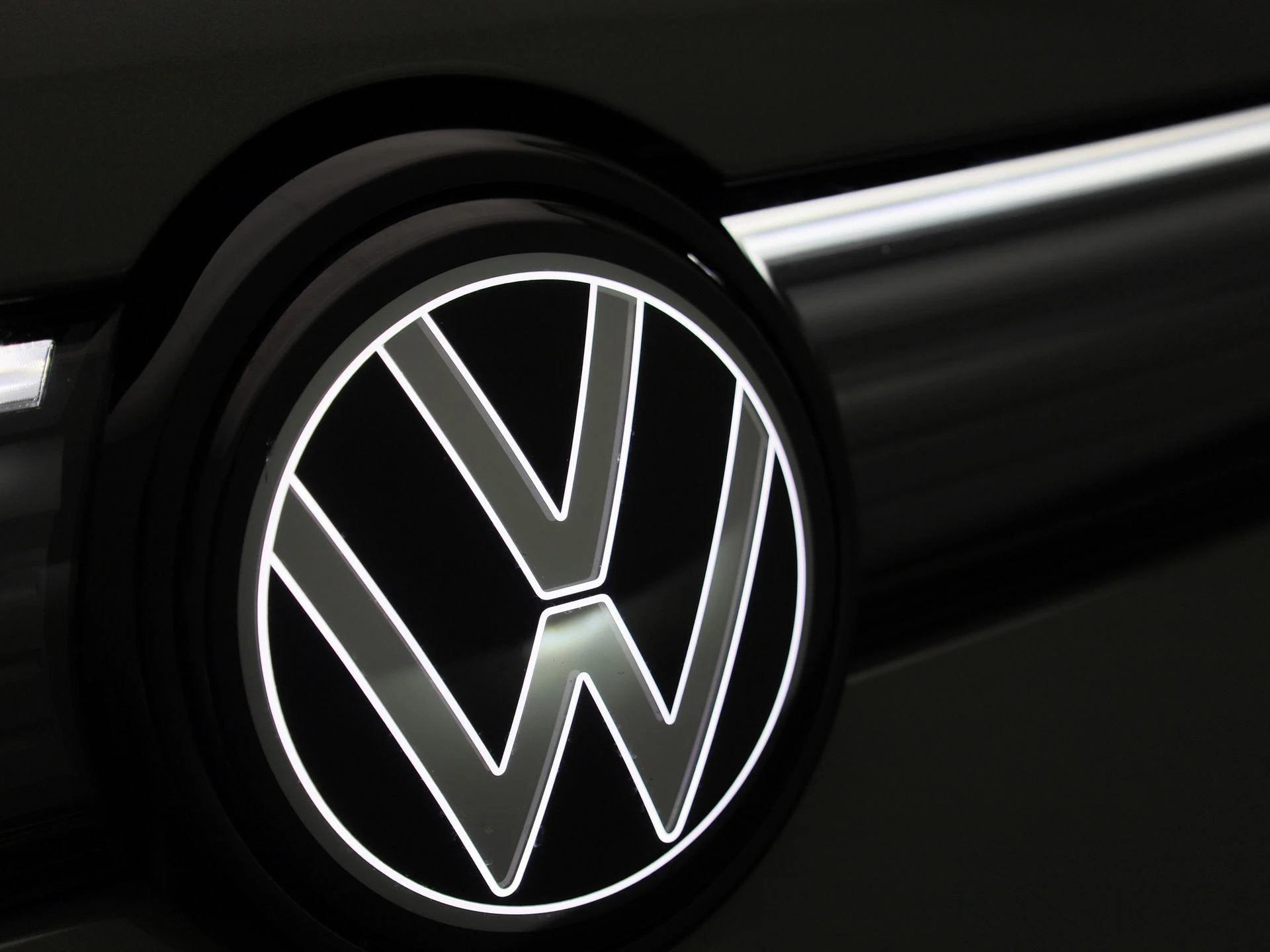 Volkswagen-Tiguan-image-41