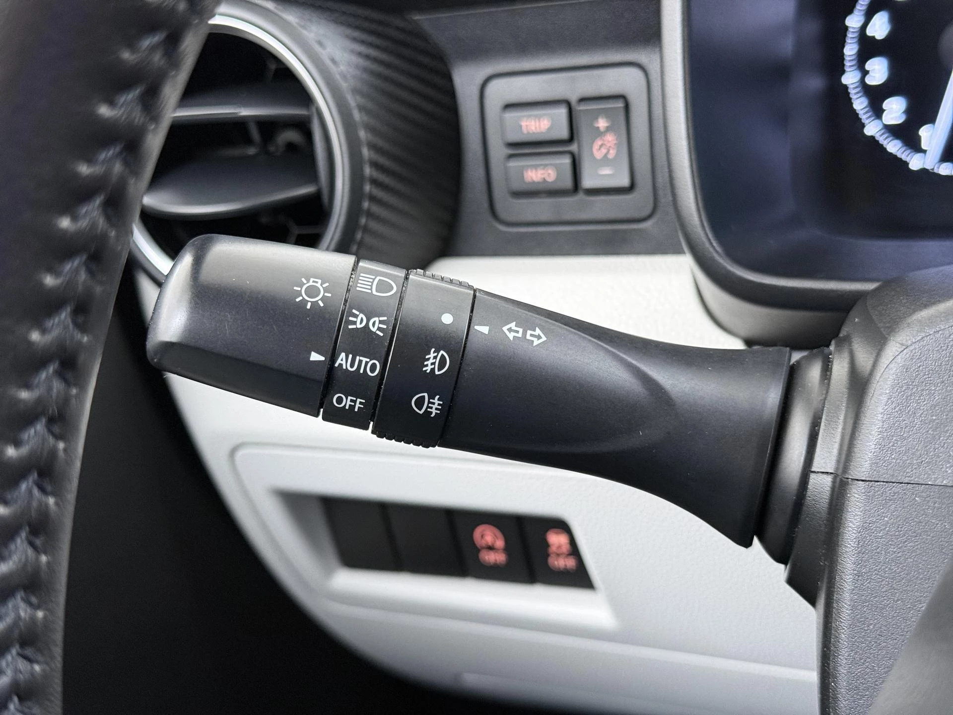 Suzuki-Ignis-image-18