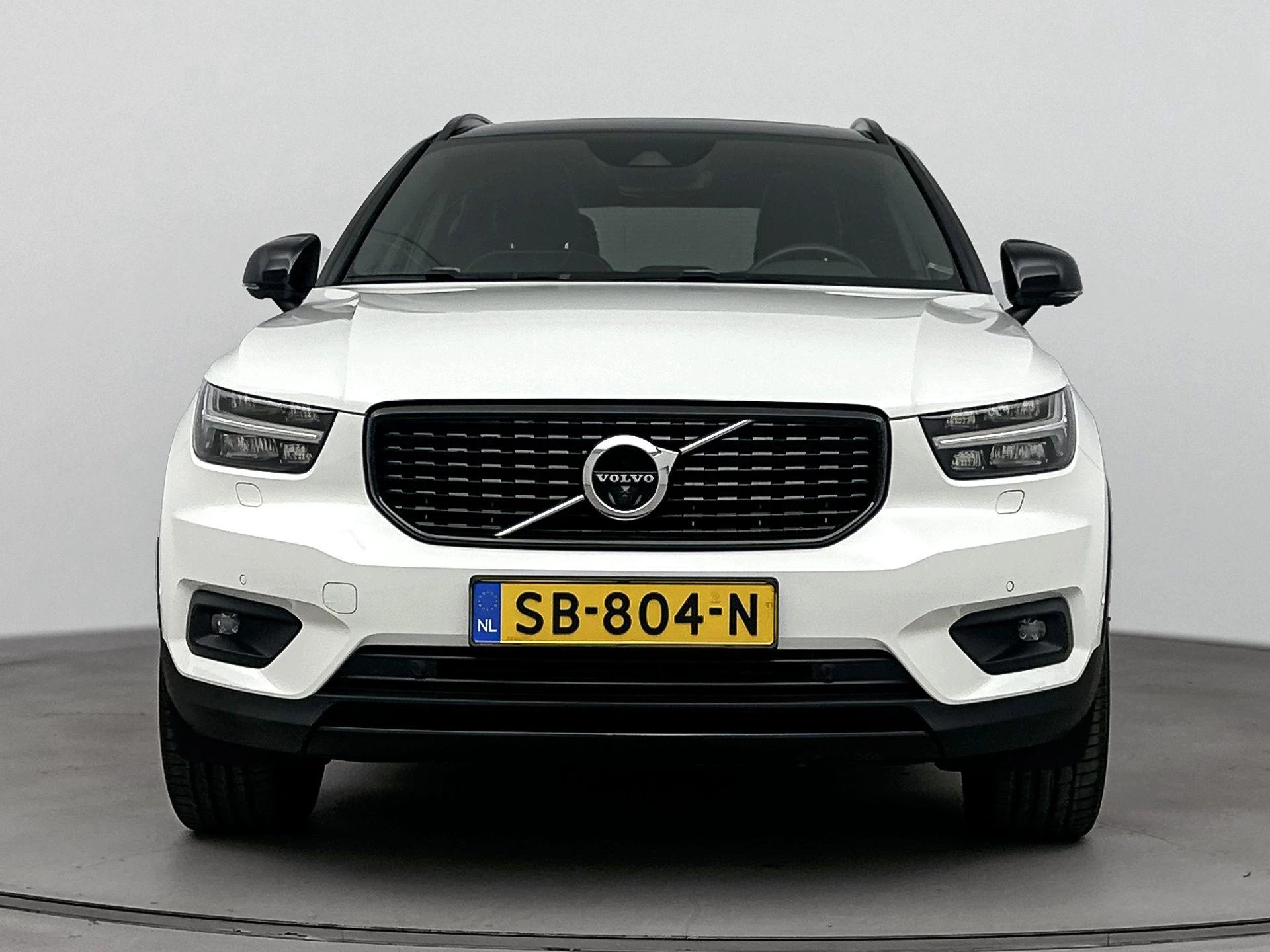 Volvo-XC40-image-4
