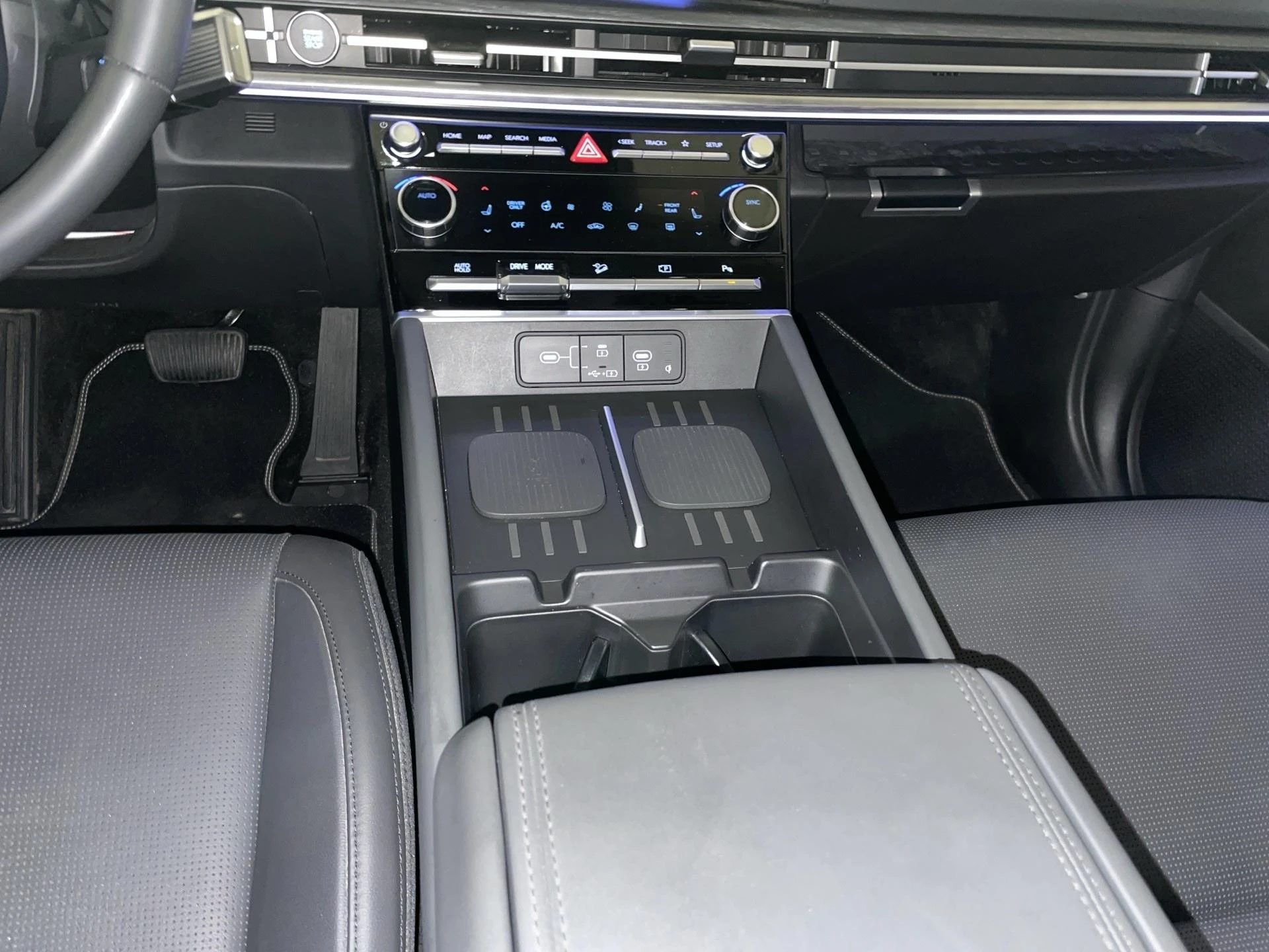 Hyundai Santa Fe 1.6 T-GDi Hybrid SHINE 7 PLACES
