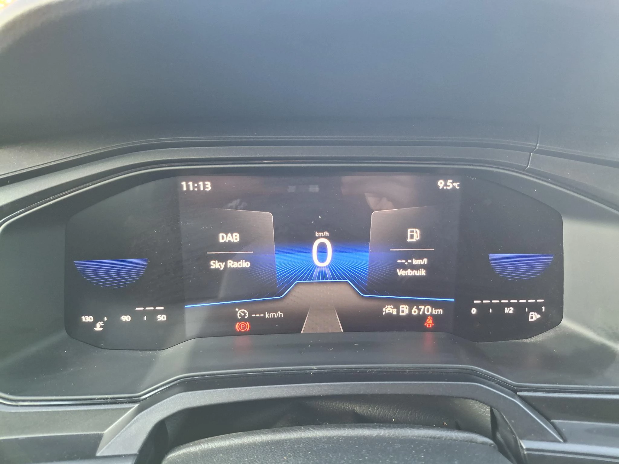 Volkswagen-Polo-image-8