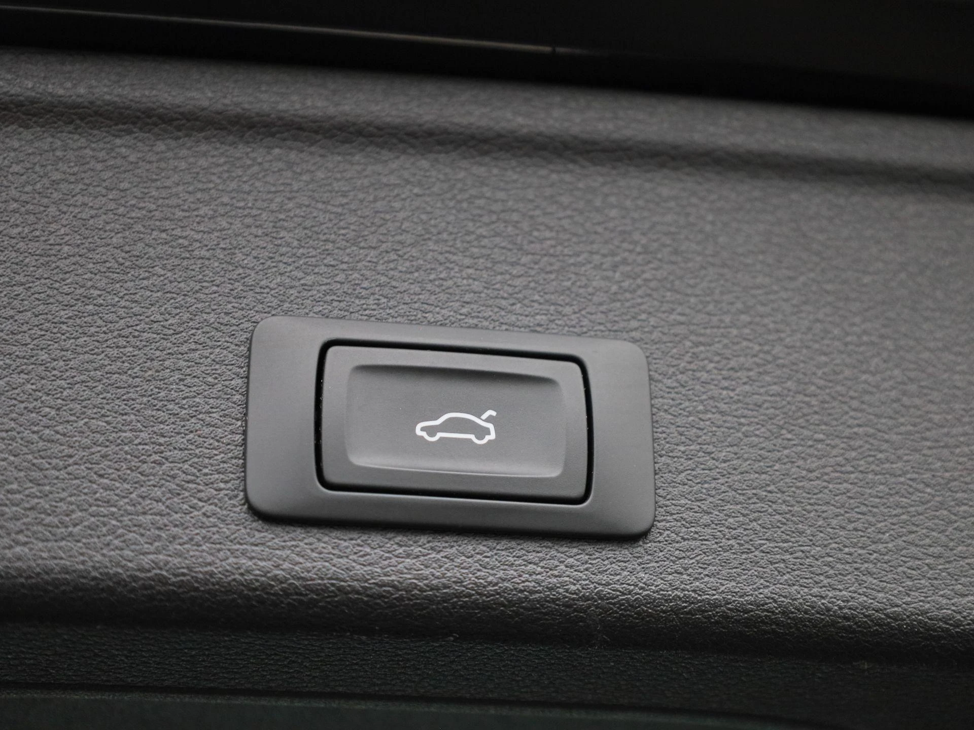 Audi-A4-image-17