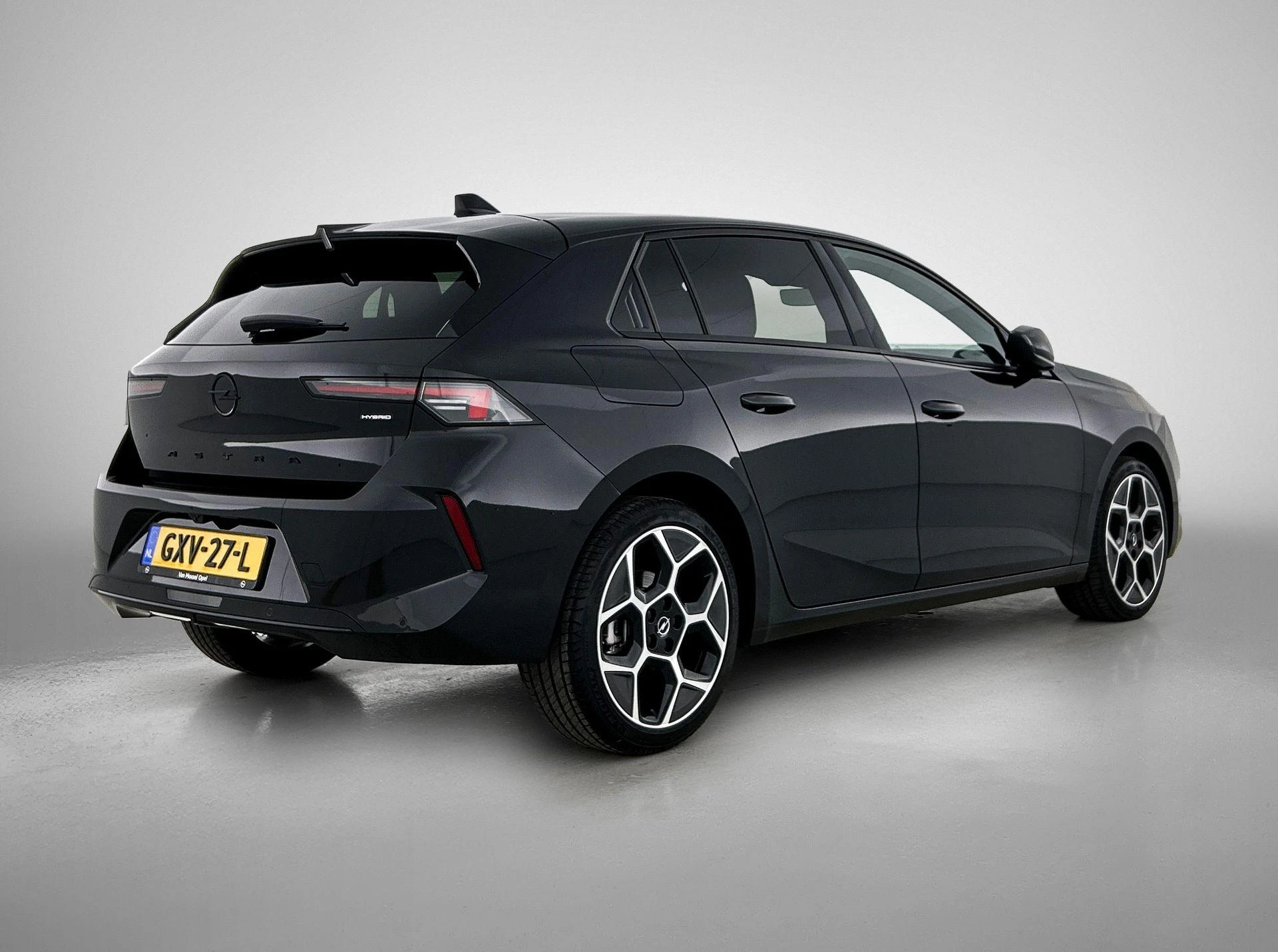 Opel-Astra-image-3