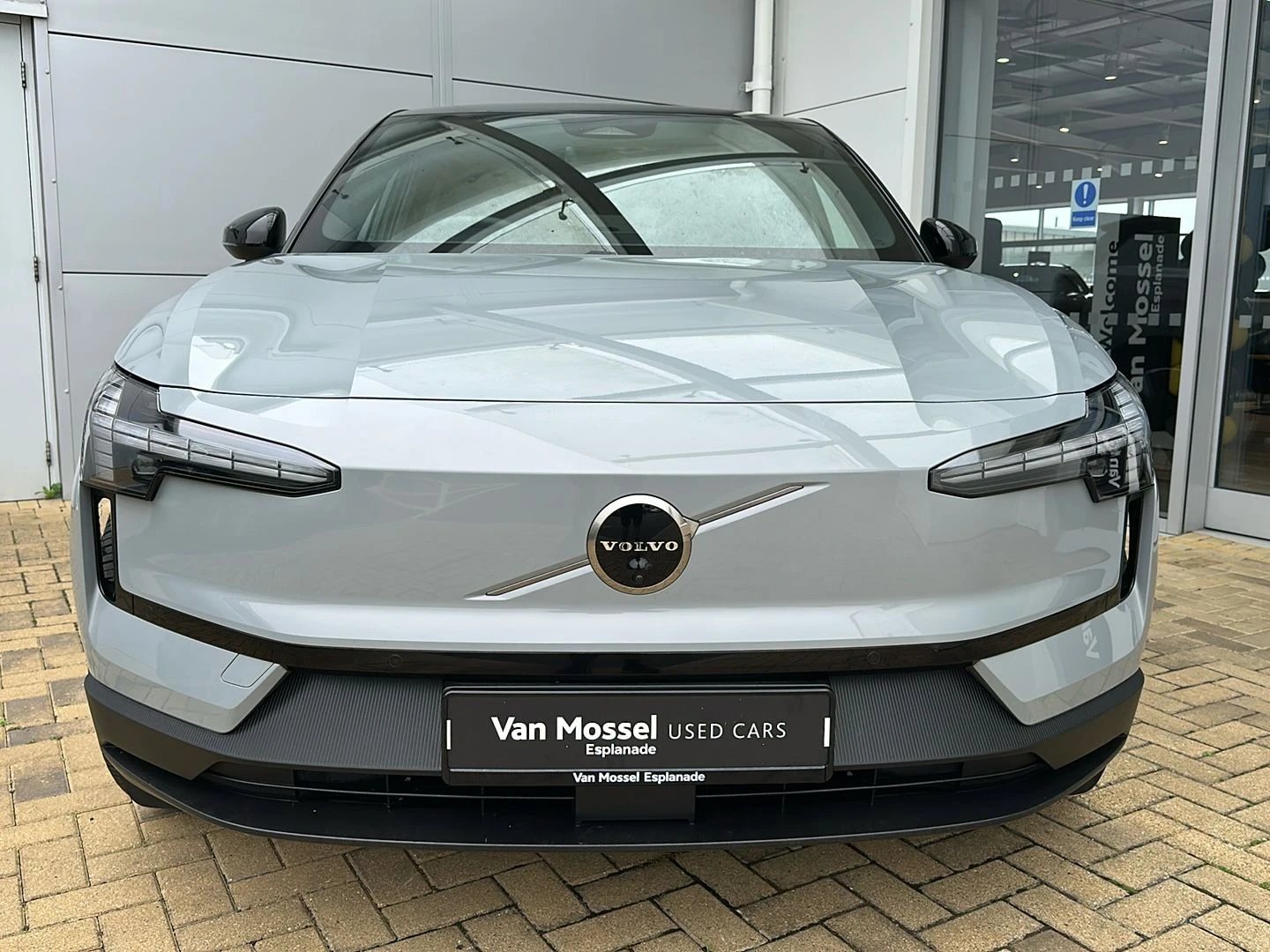 Volvo-EX30-image-4