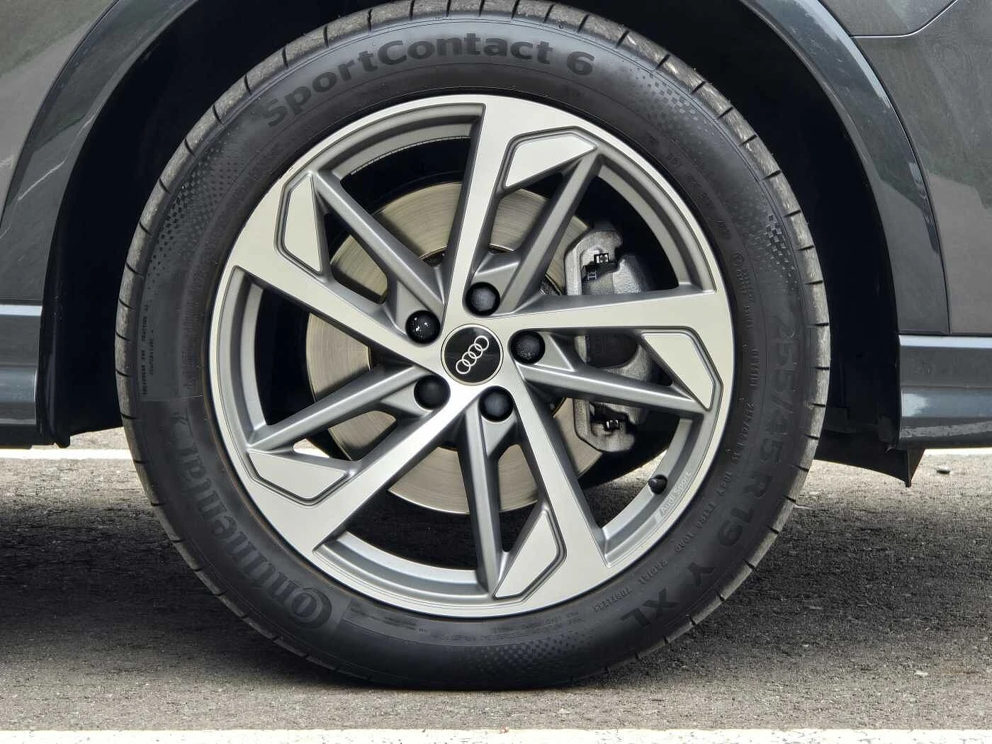 Audi-Q3-image-4