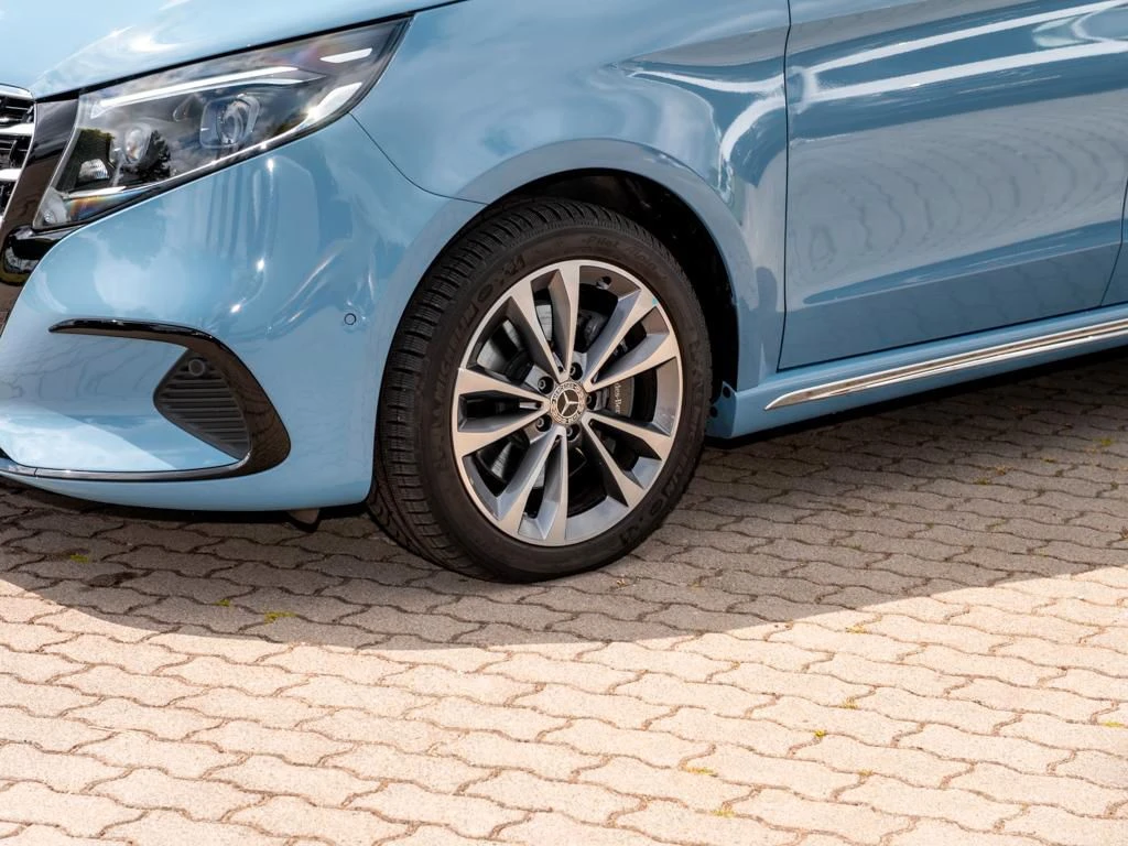 Mercedes-Benz-V-Klasse 300-image-5