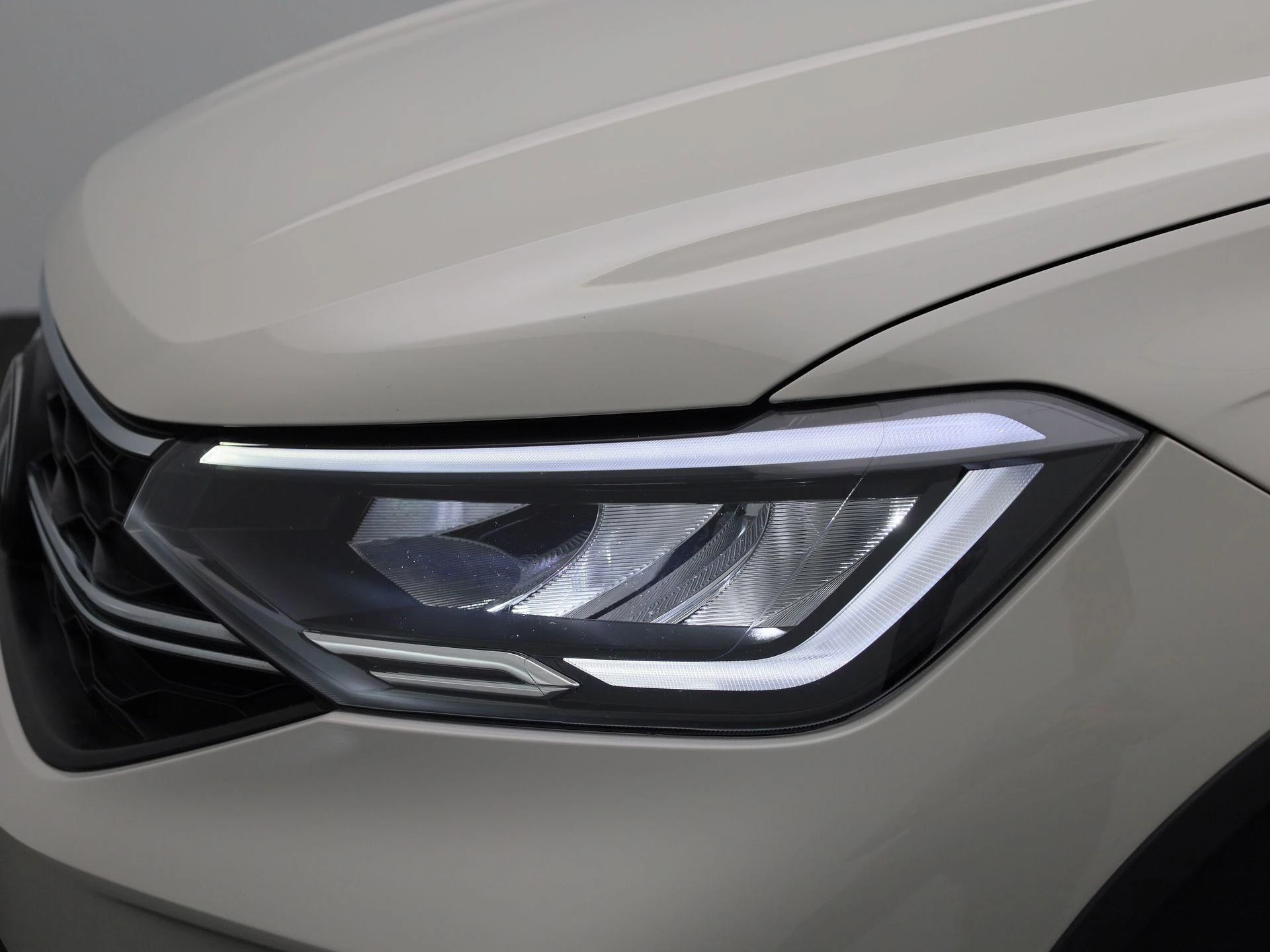 Volkswagen-Taigo-image-11