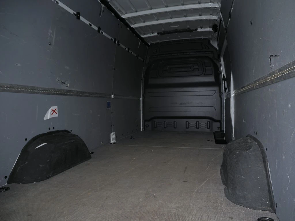 Mercedes-Benz-Sprinter 317-image-12