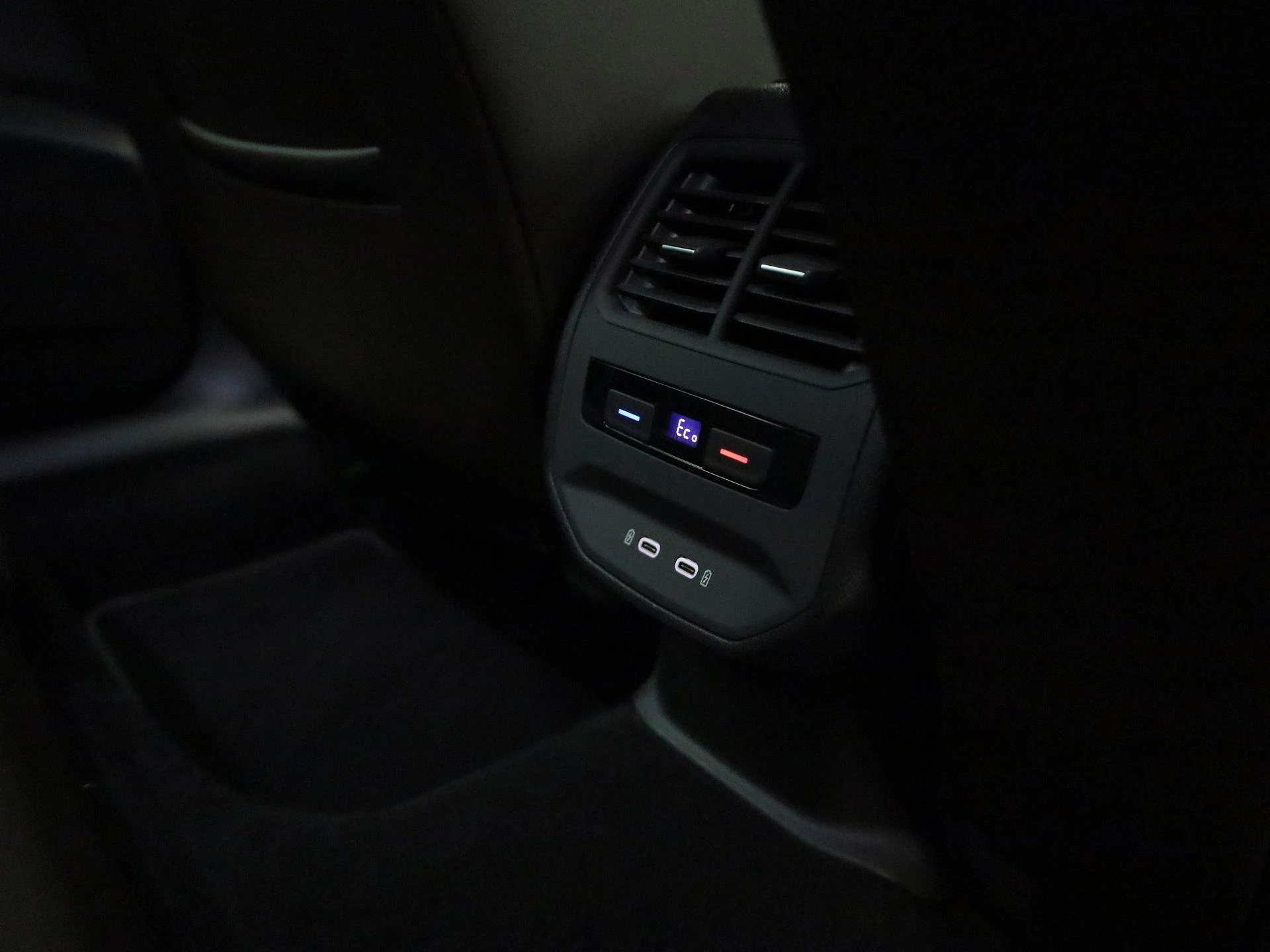 SEAT-Leon-image-36