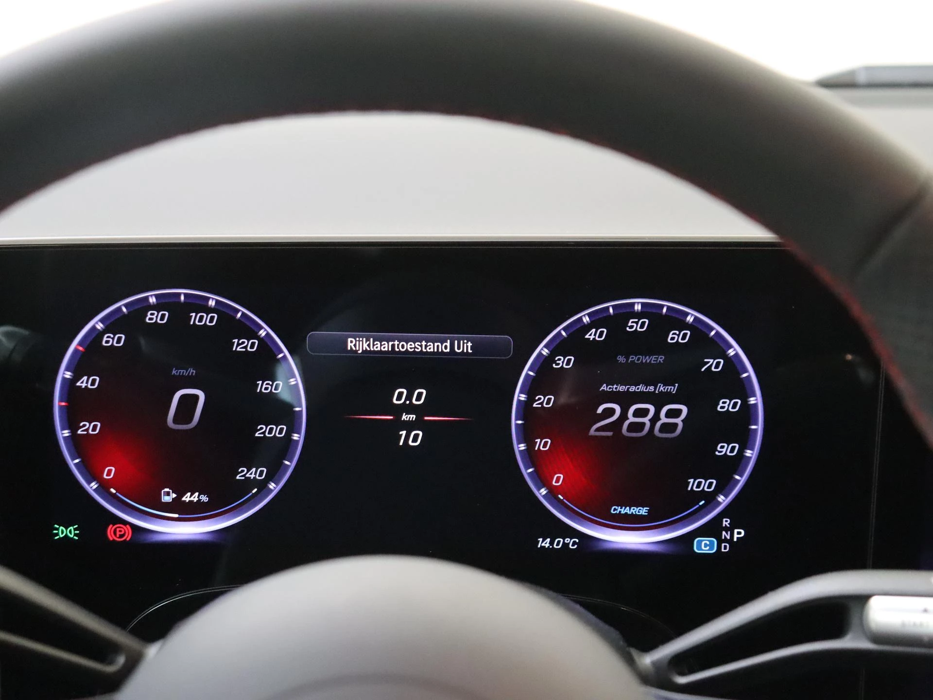 Mercedes-Benz-CLA-image-11