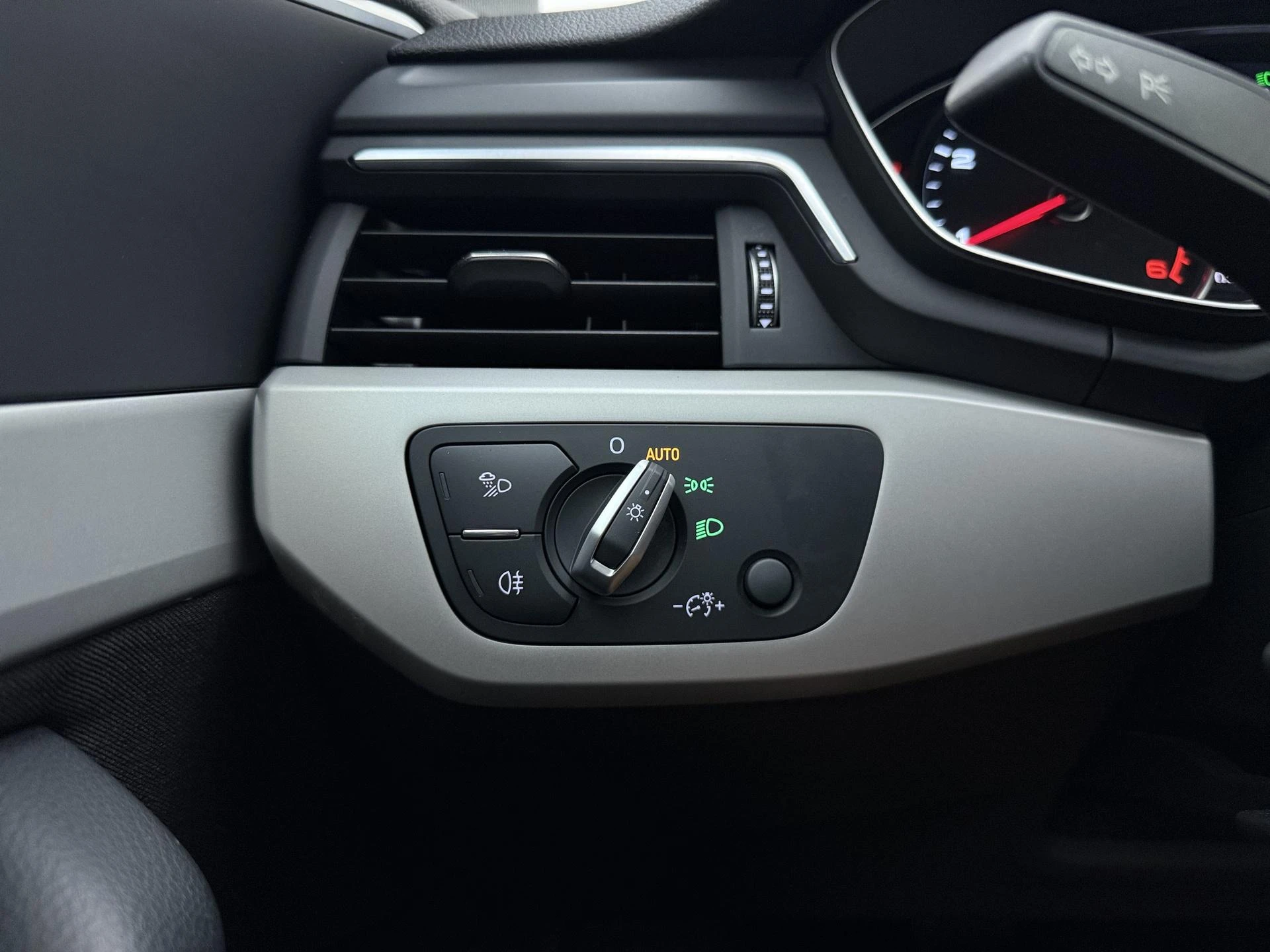 Audi-A4-image-15
