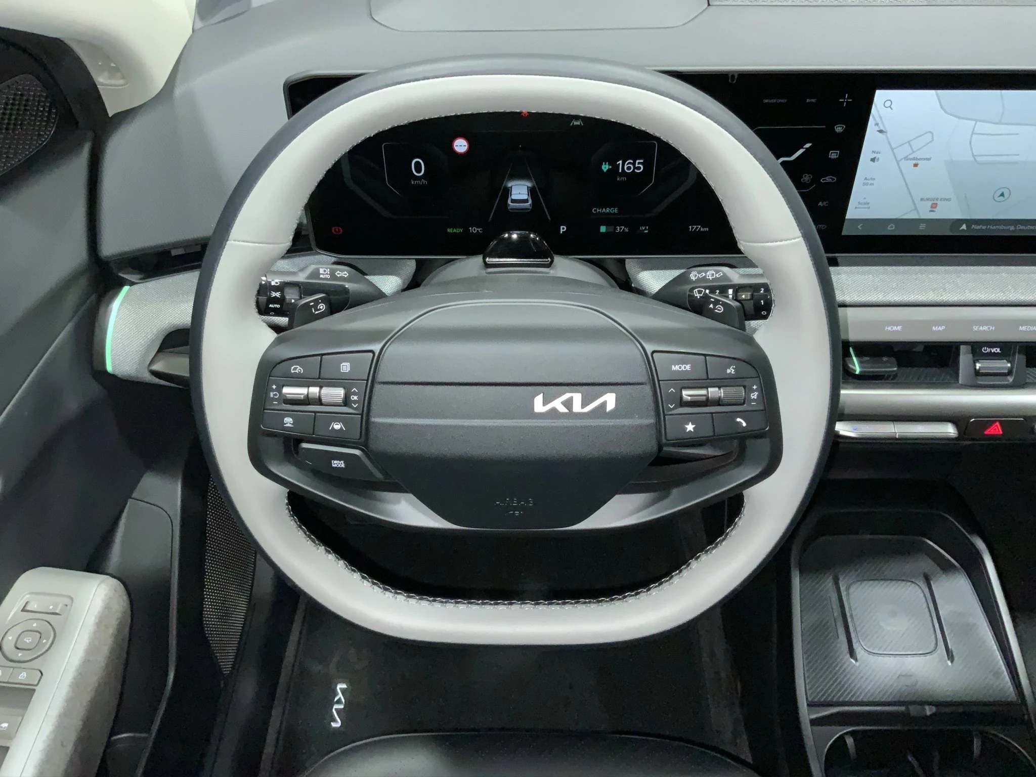 Kia EV4 Hatchback Earth 81 kWh 150 kW Frontantrieb Schräghecklimousine. 5-türig