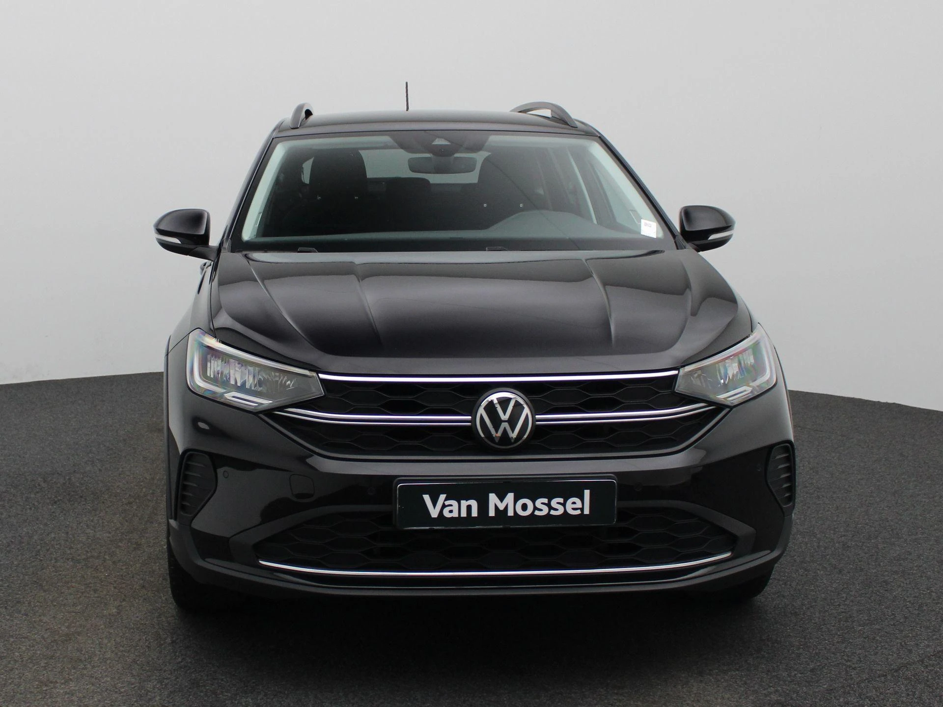 Volkswagen-Taigo-image-2