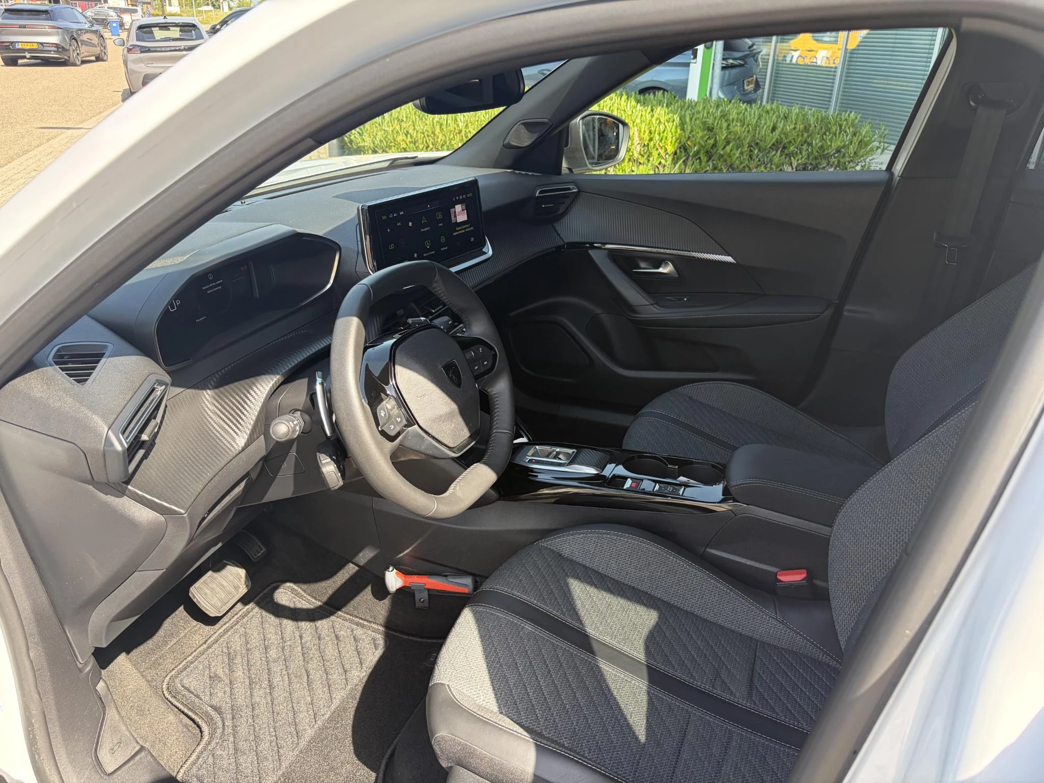 Peugeot-2008-image-16