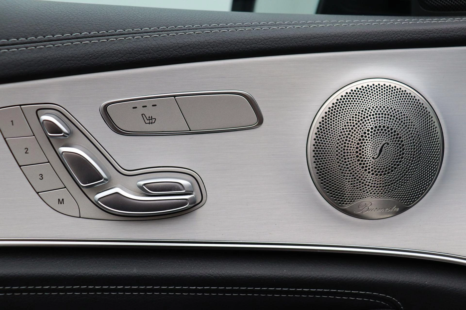 Mercedes-Benz Classe E 300 e Estate AMG LINE + LEDER + PANO DAK + BURMESTER + SURROUND VIEW +