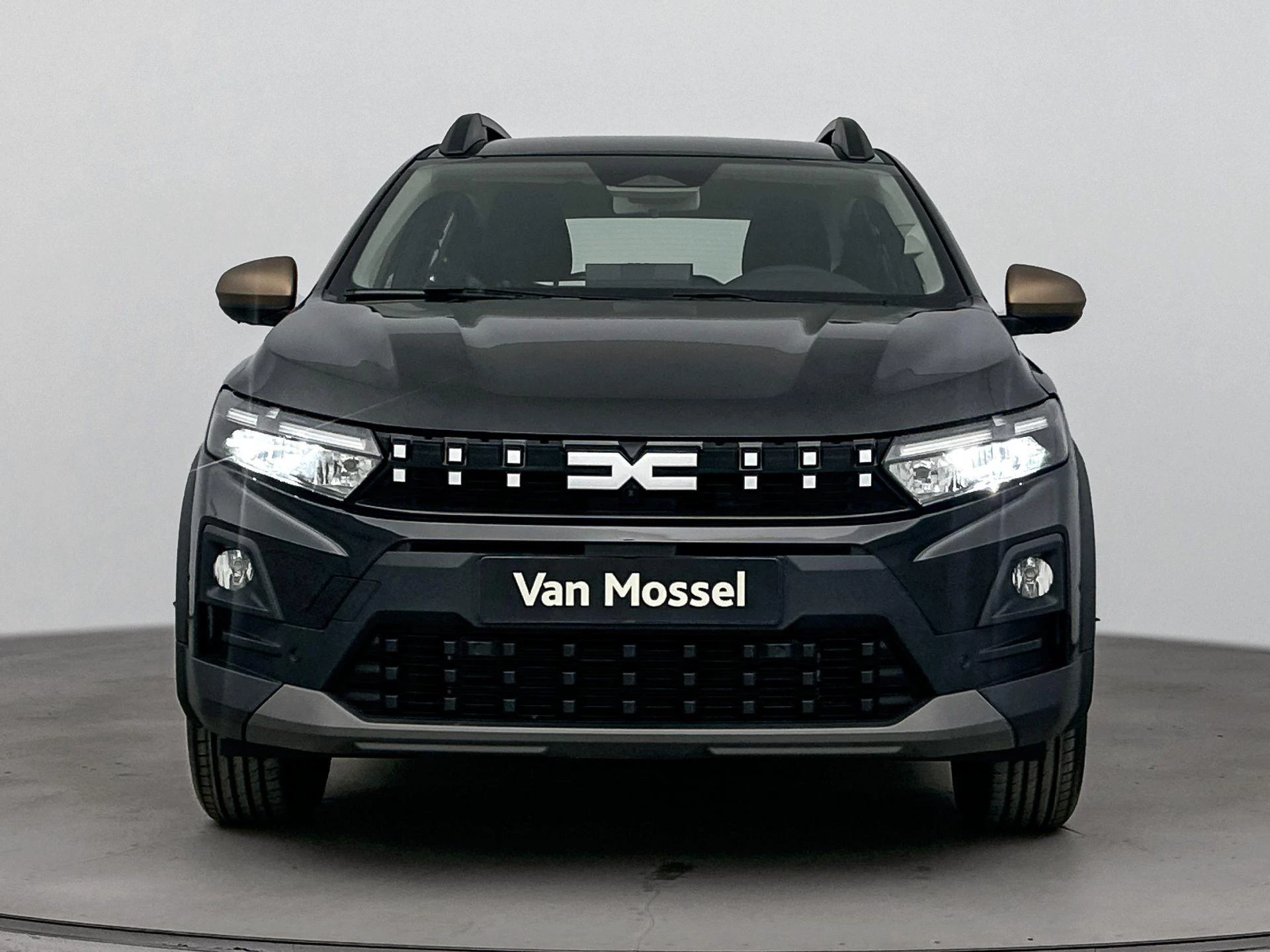 Dacia-Sandero Stepway-image-4