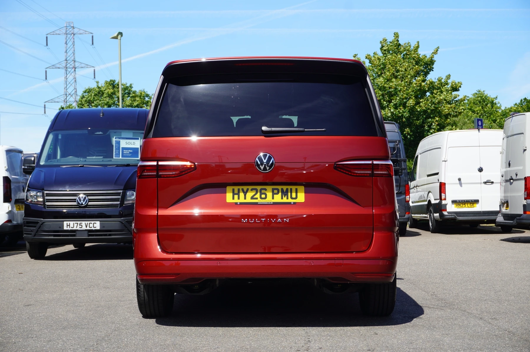 Volkswagen-Multivan-image-13