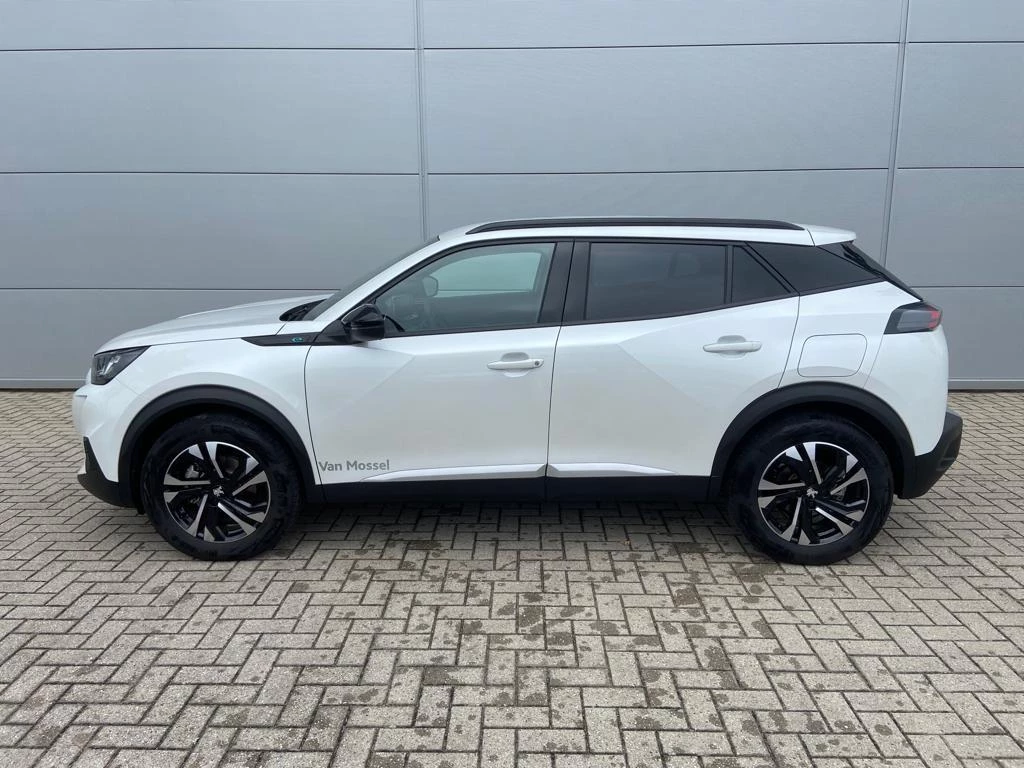 Peugeot-e-2008-image-4