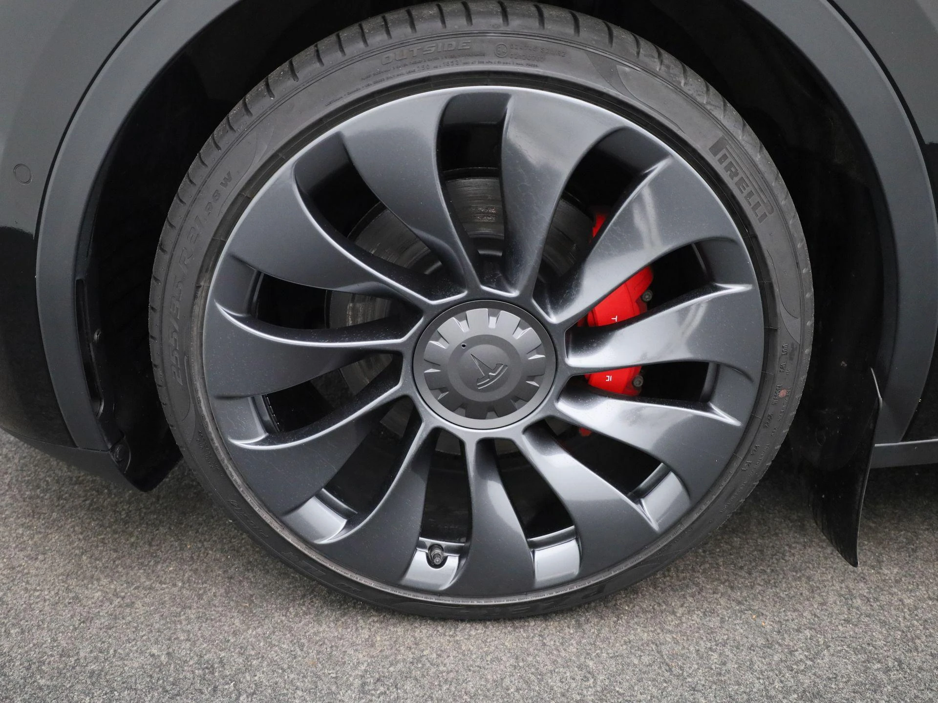 Tesla-Model Y-image-15