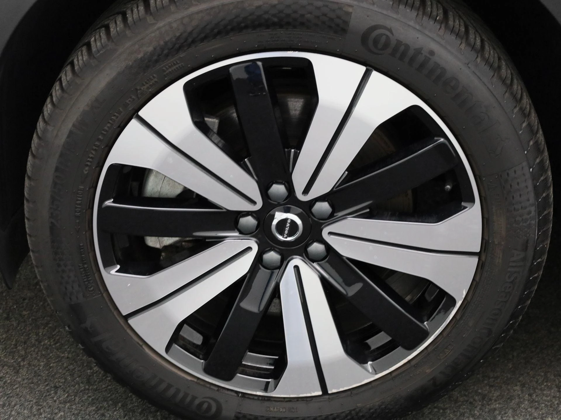 Volvo-XC40-image-14