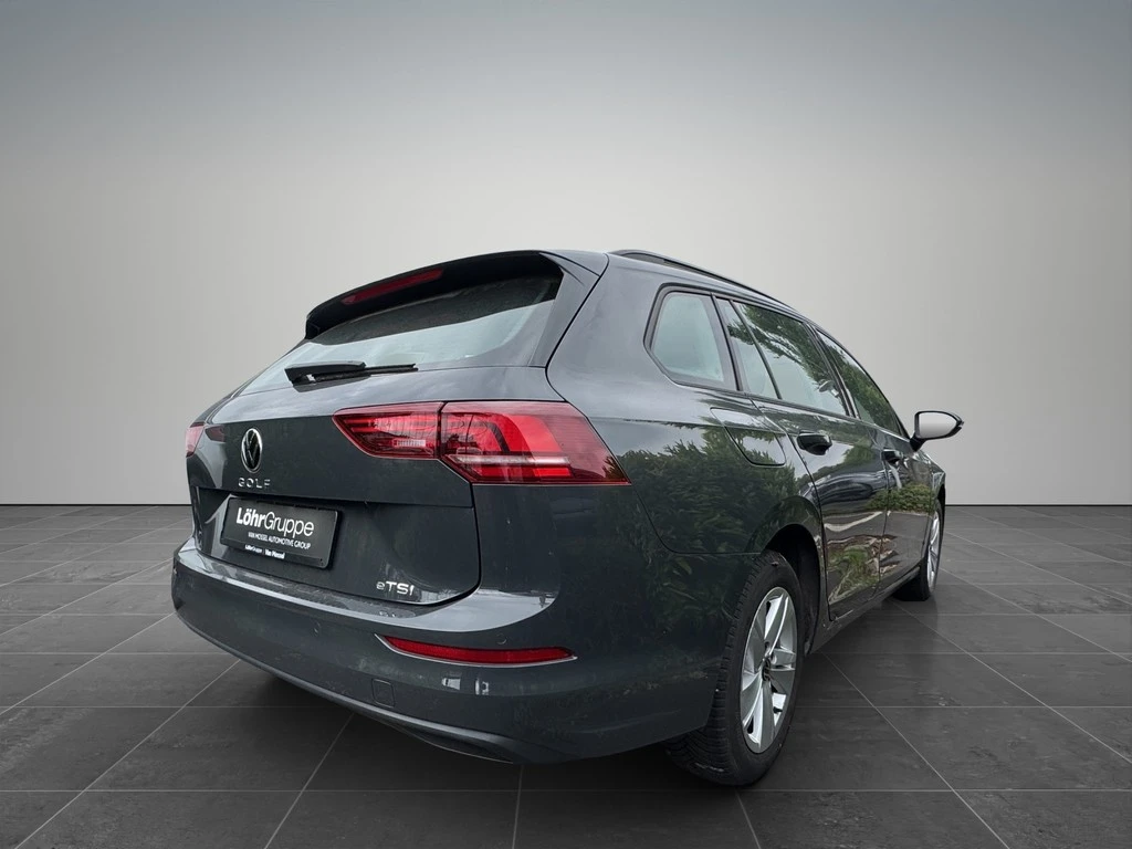 Volkswagen-Golf-image-3