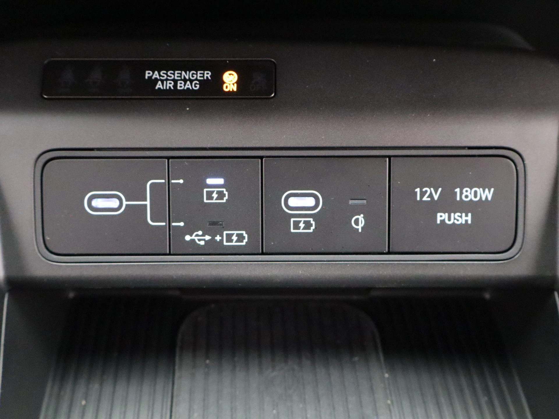 Hyundai-Kona-image-17