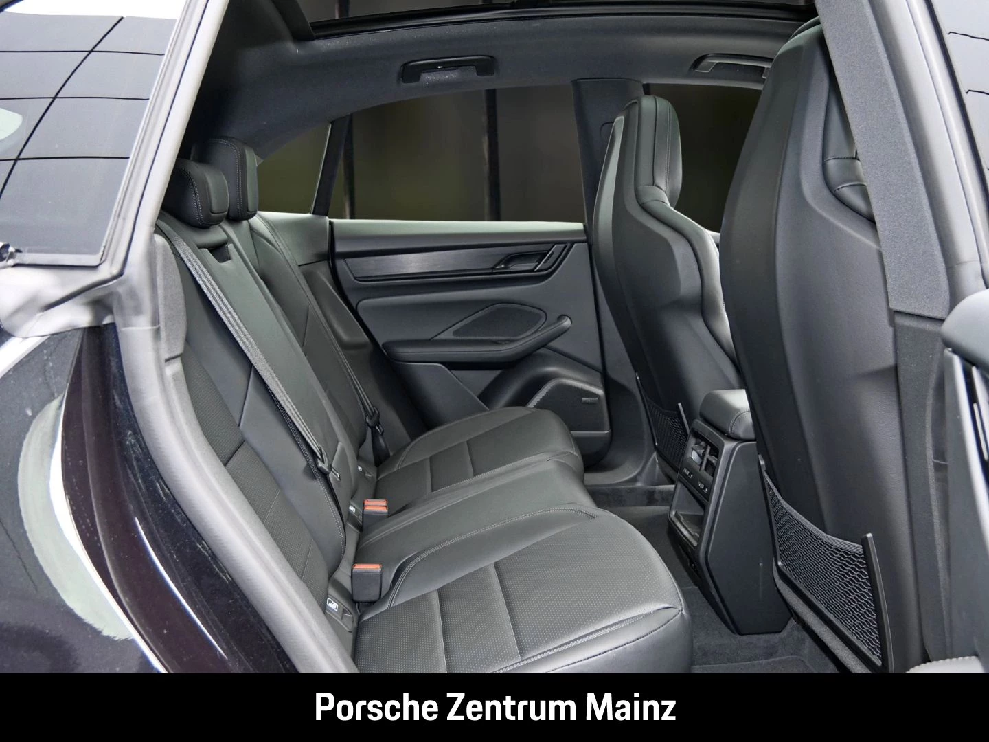 Porsche-Macan-image-4