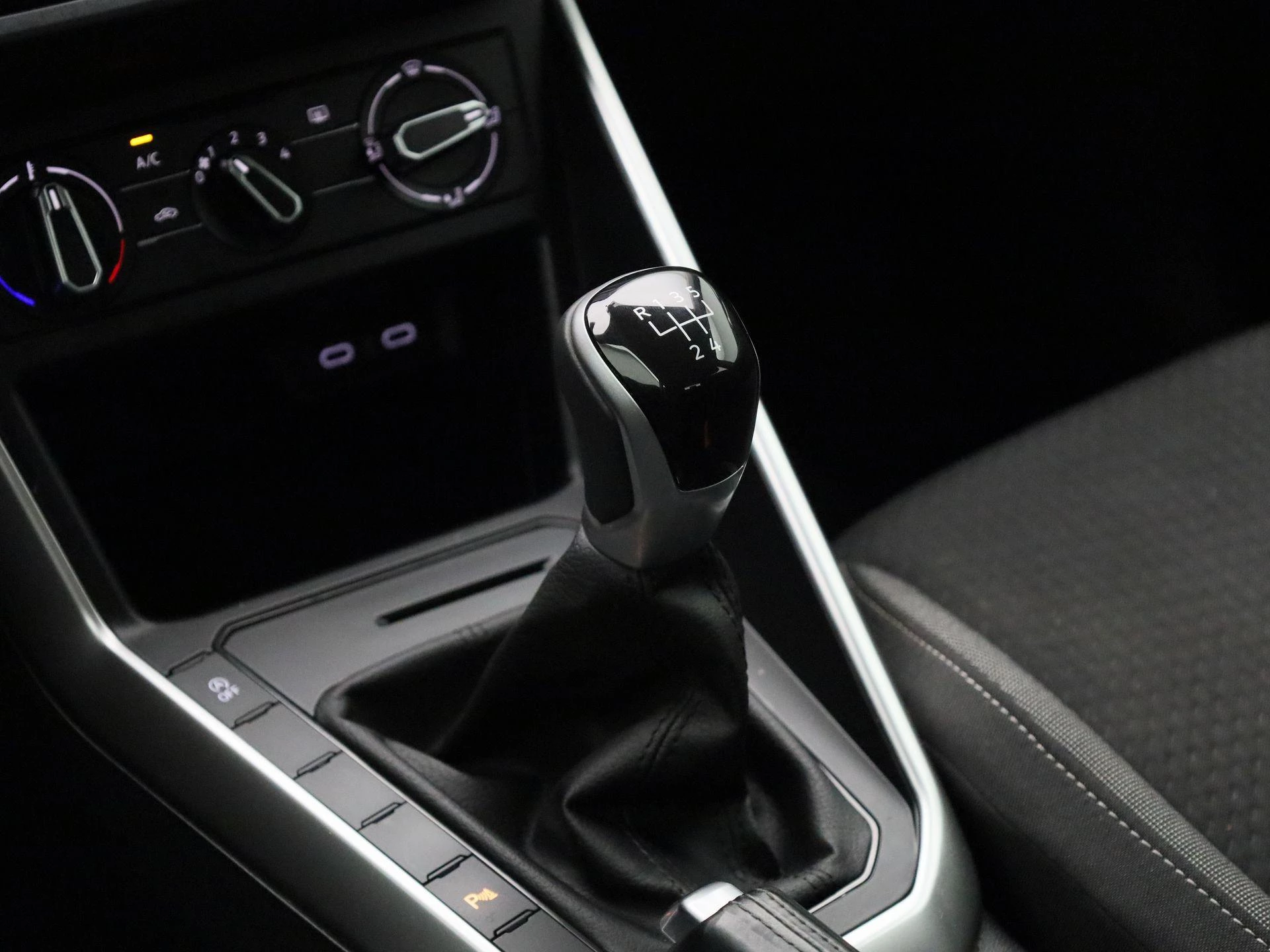 Volkswagen-Taigo-image-8