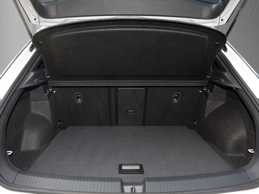Volkswagen-T-Roc-image-5