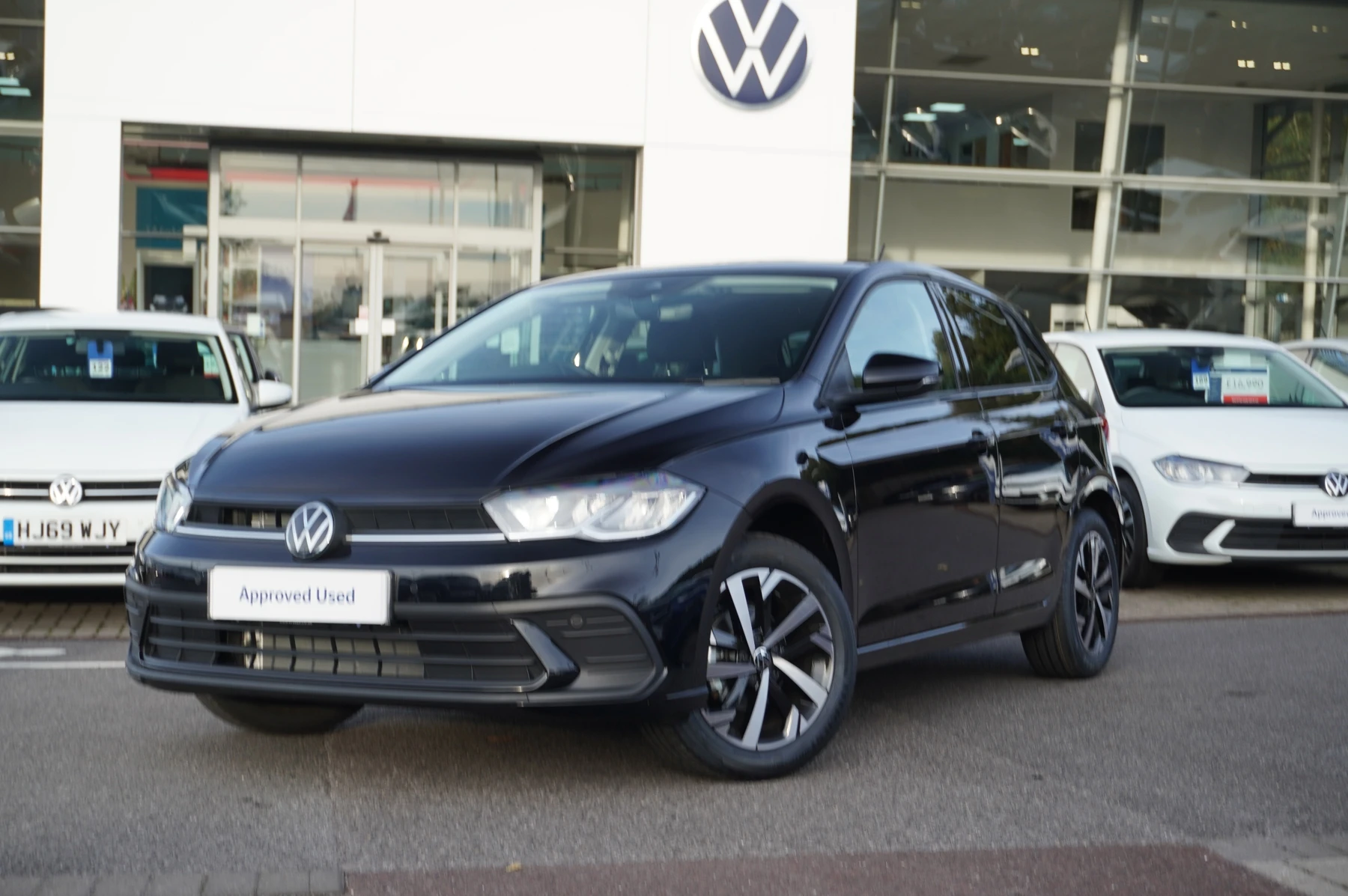 Volkswagen-Polo-image-19