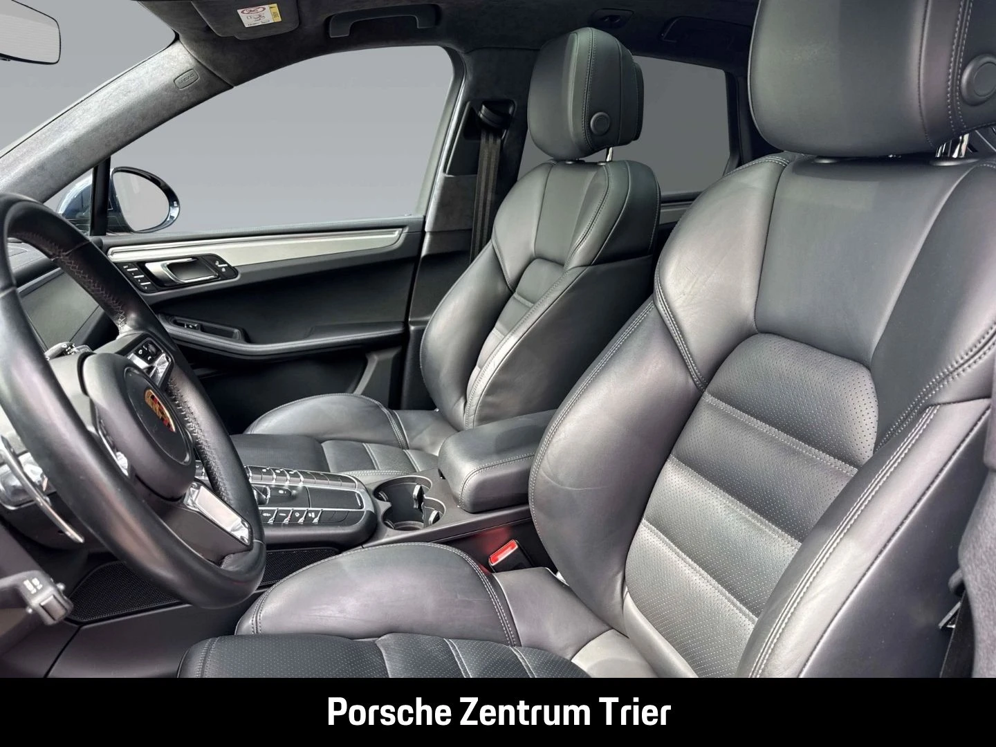 Porsche-Macan-image-4