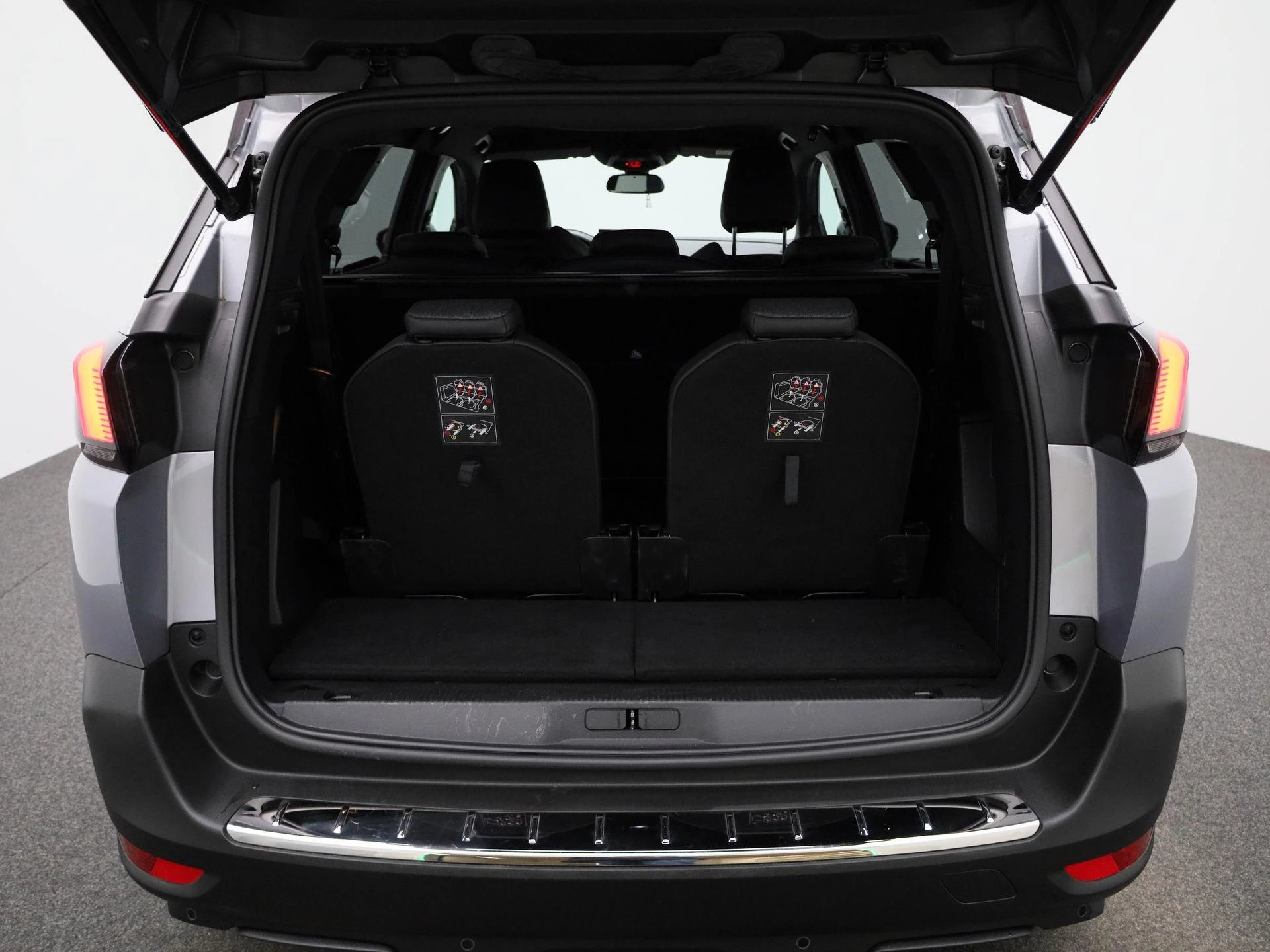 Peugeot-5008-image-11