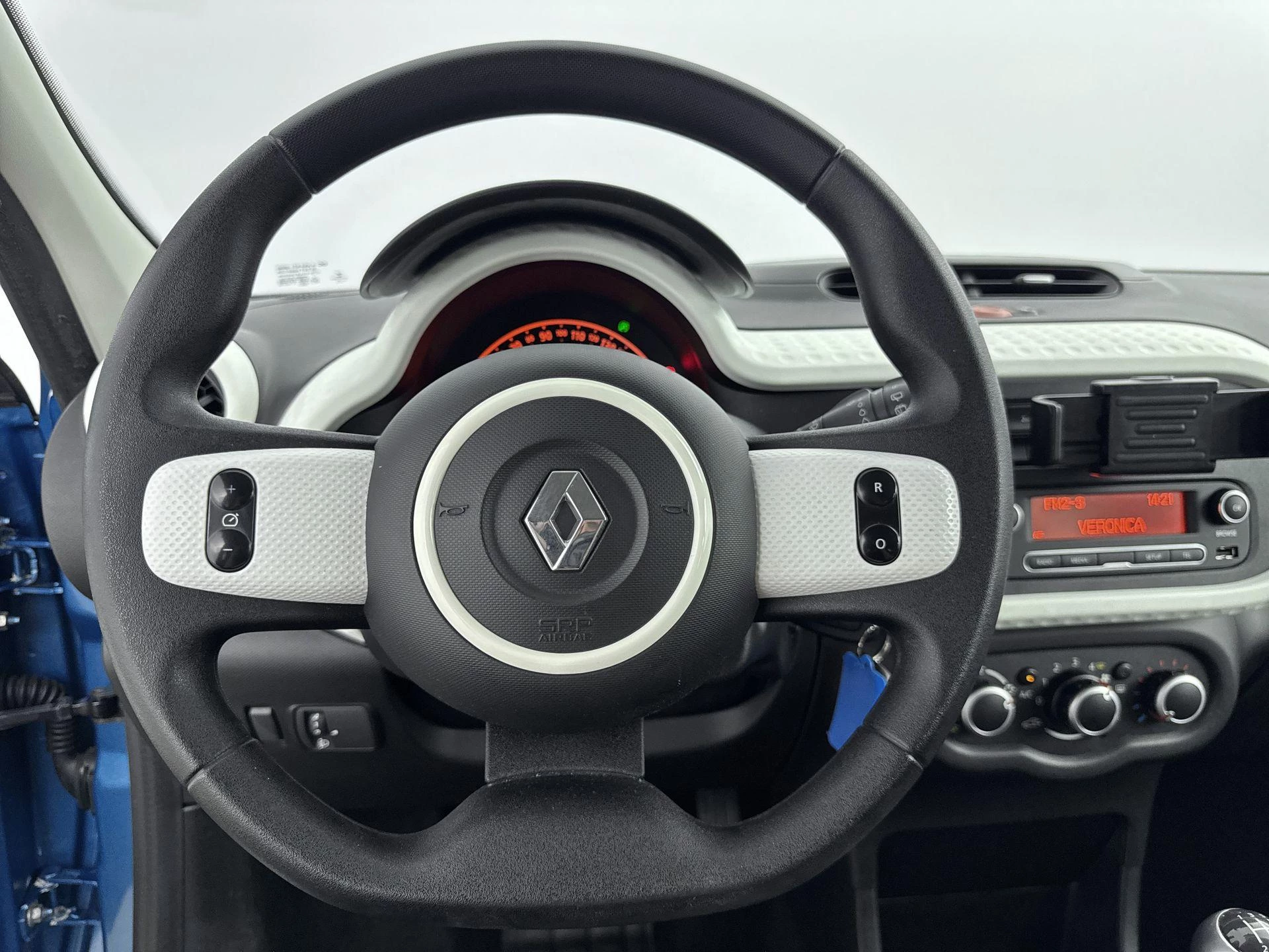 Renault-Twingo-image-13