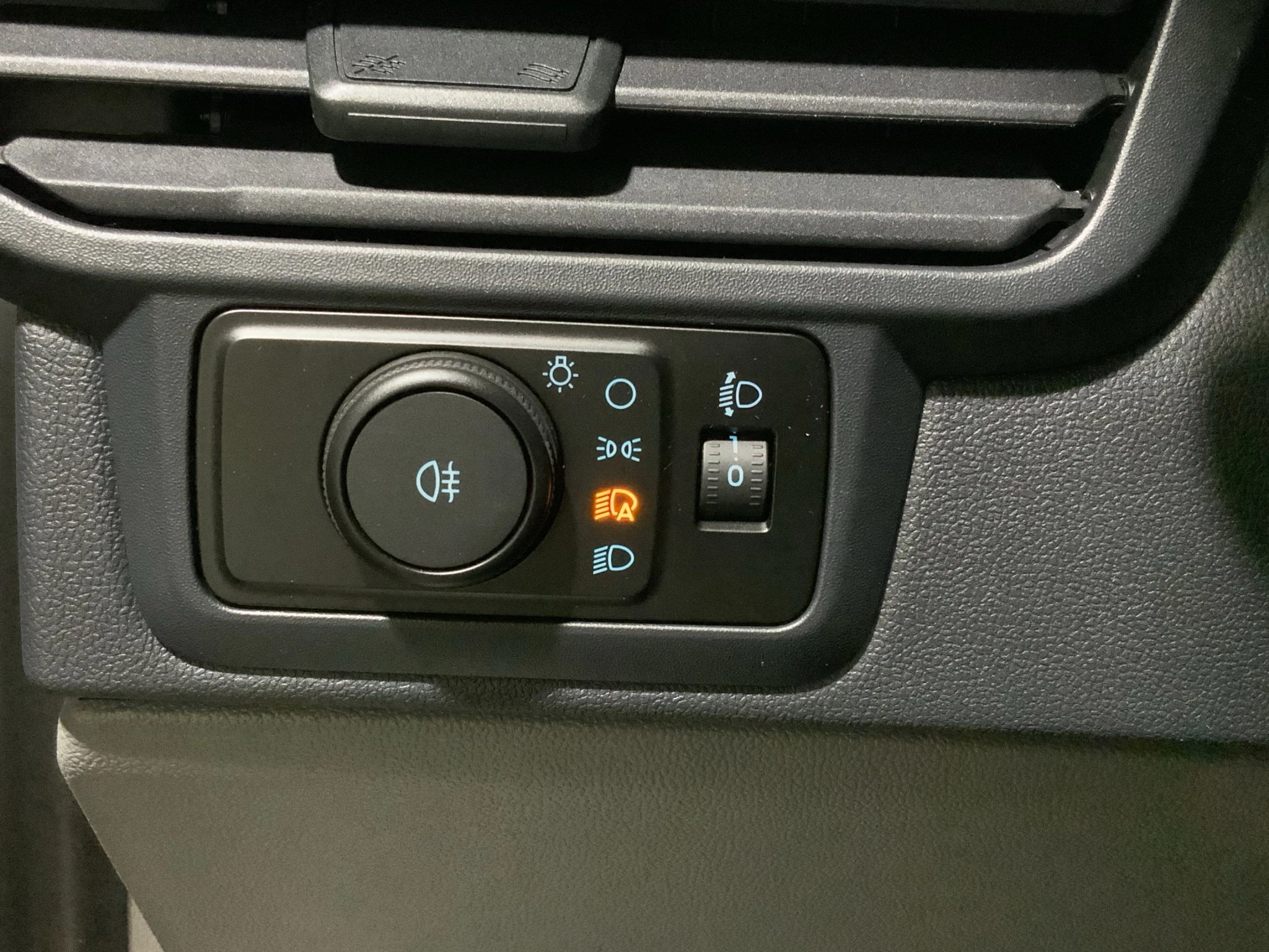 Ford Transit Custom Trend 320 L1 Automatik MJ 2026.50 *Aktionspreis ab Lager bis zum 30.06.2026*